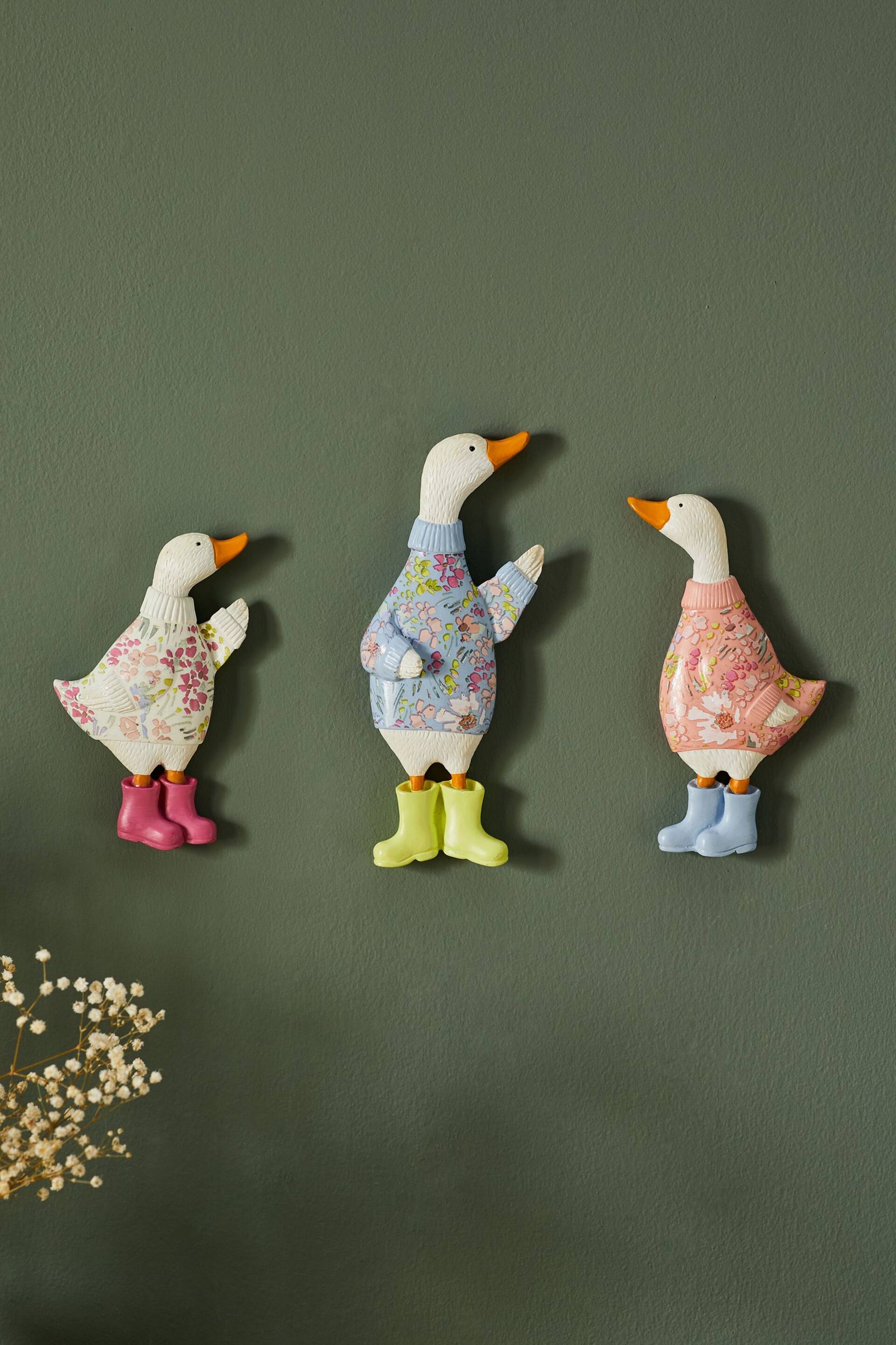 Set of 3 Multi Colour Geese Wall Art Plaques - Image 1 of 5