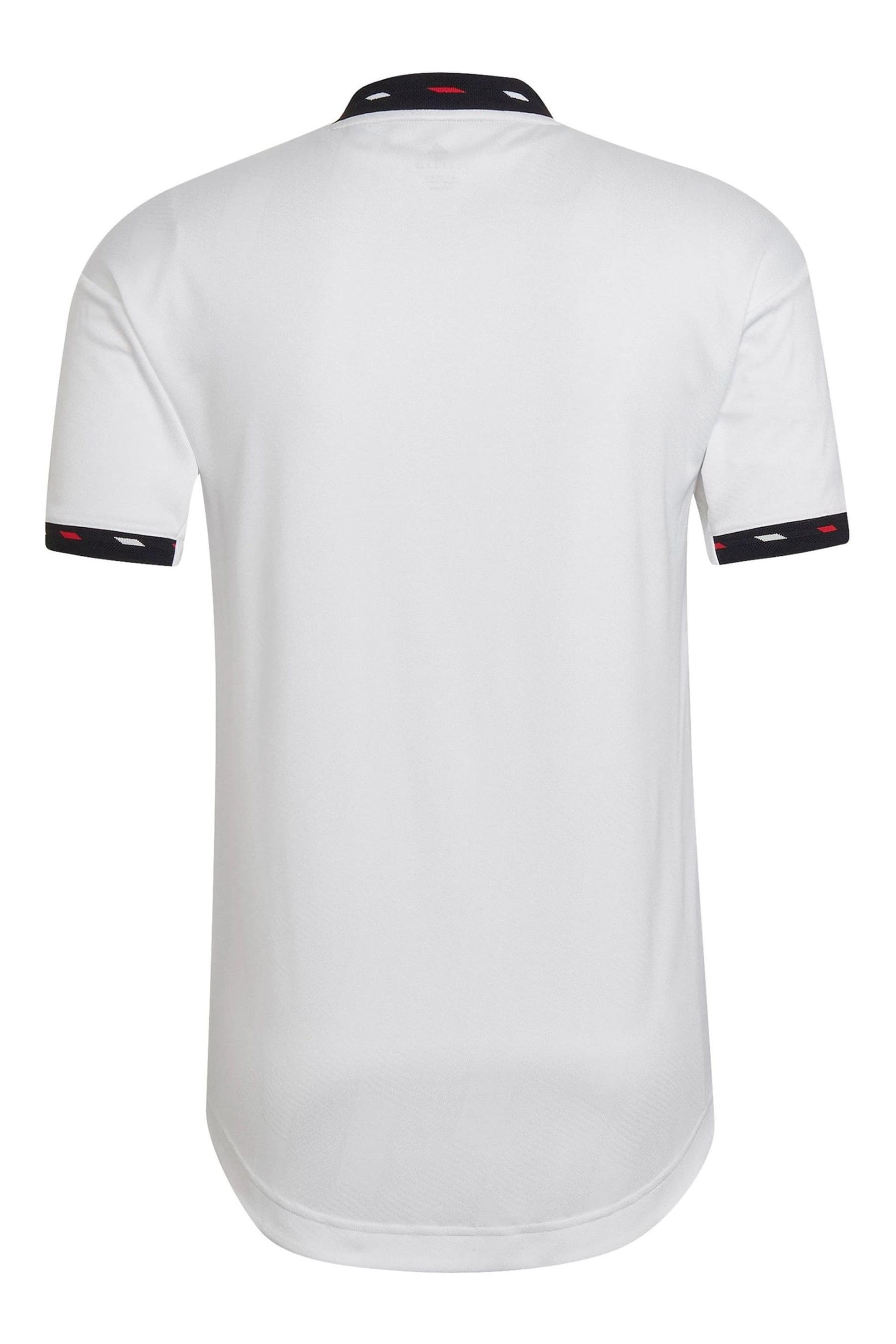 adidas White Blank Manchester United 2022-23 Away Authentic Shirt - Image 3 of 3