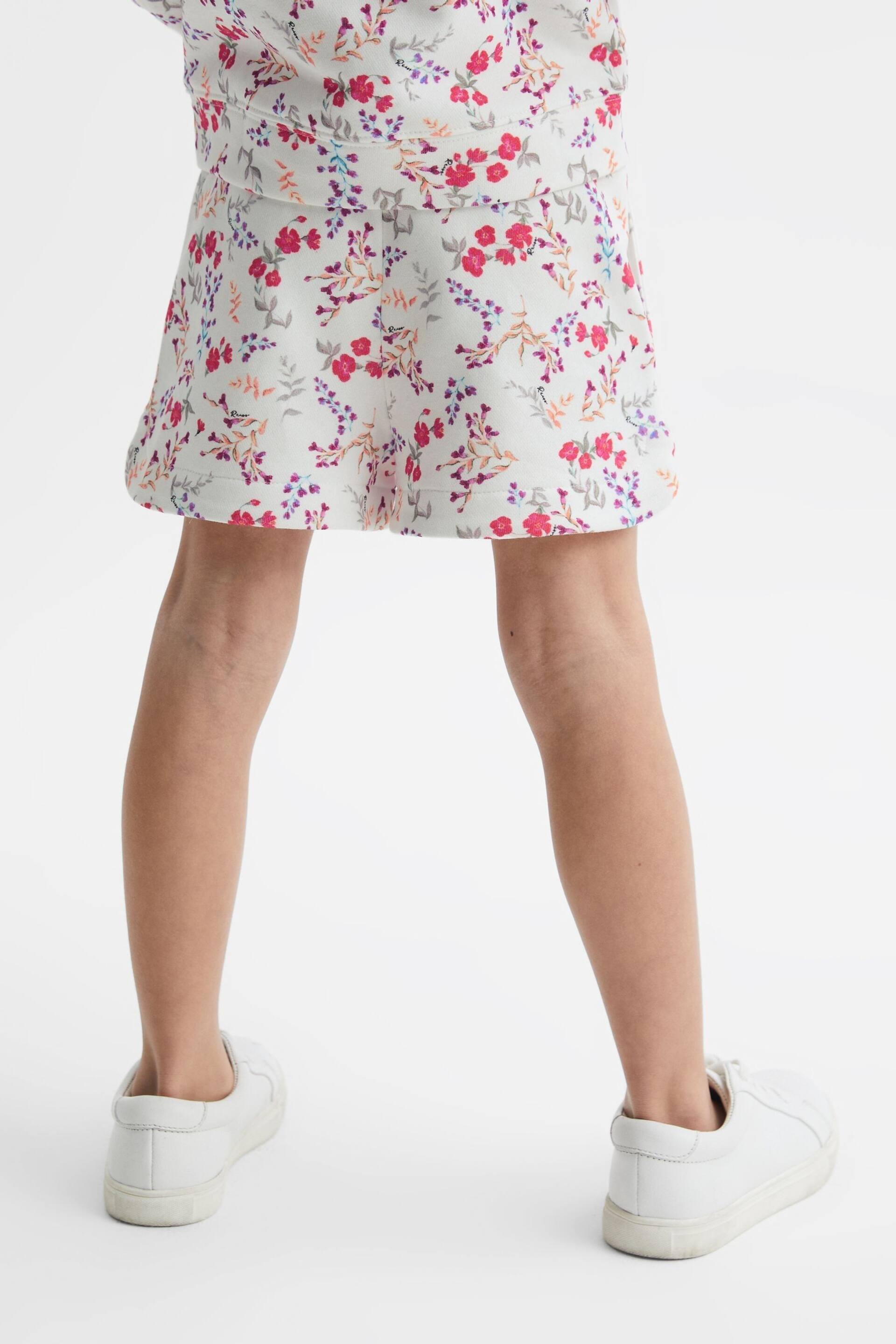 Reiss Pink Print Harper Senior Relaxed Floral Printed Shorts - Image 5 of 6