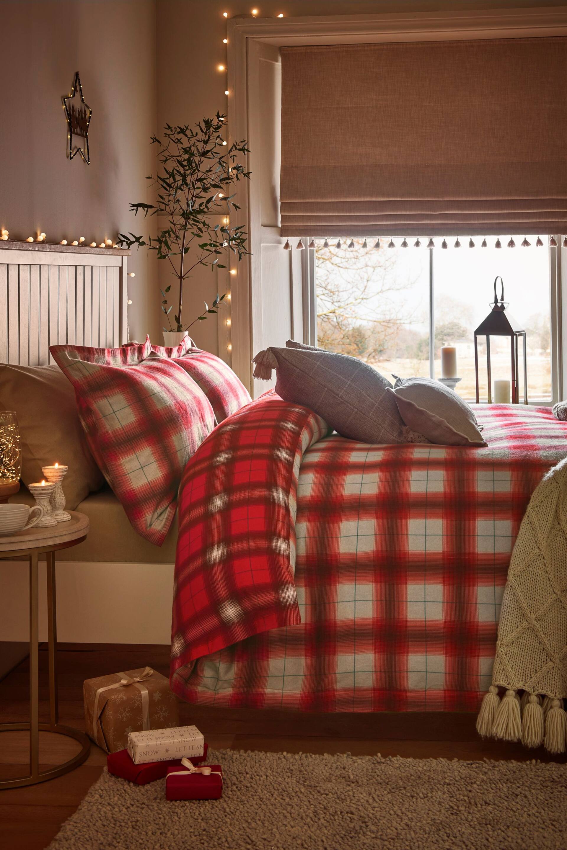 Red Check Reversible Christmas Brushed Cotton Oxford Duvet Cover and Pillowcase Set - Image 2 of 9