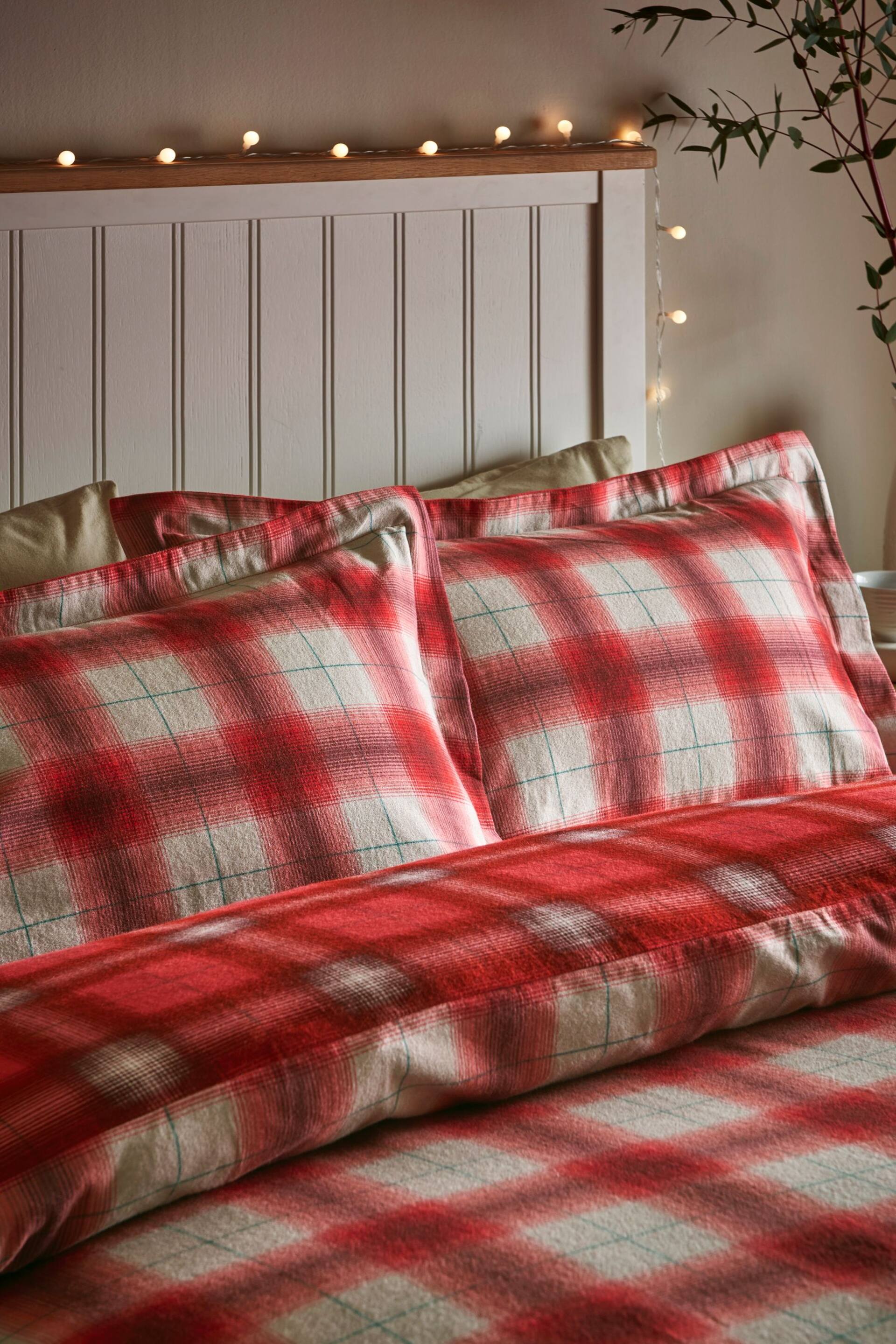 Red Check Reversible Christmas Brushed Cotton Oxford Duvet Cover and Pillowcase Set - Image 4 of 9