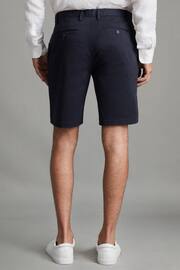 Reiss Navy Wicket Modern Fit Cotton Blend Chino Shorts - Image 4 of 6