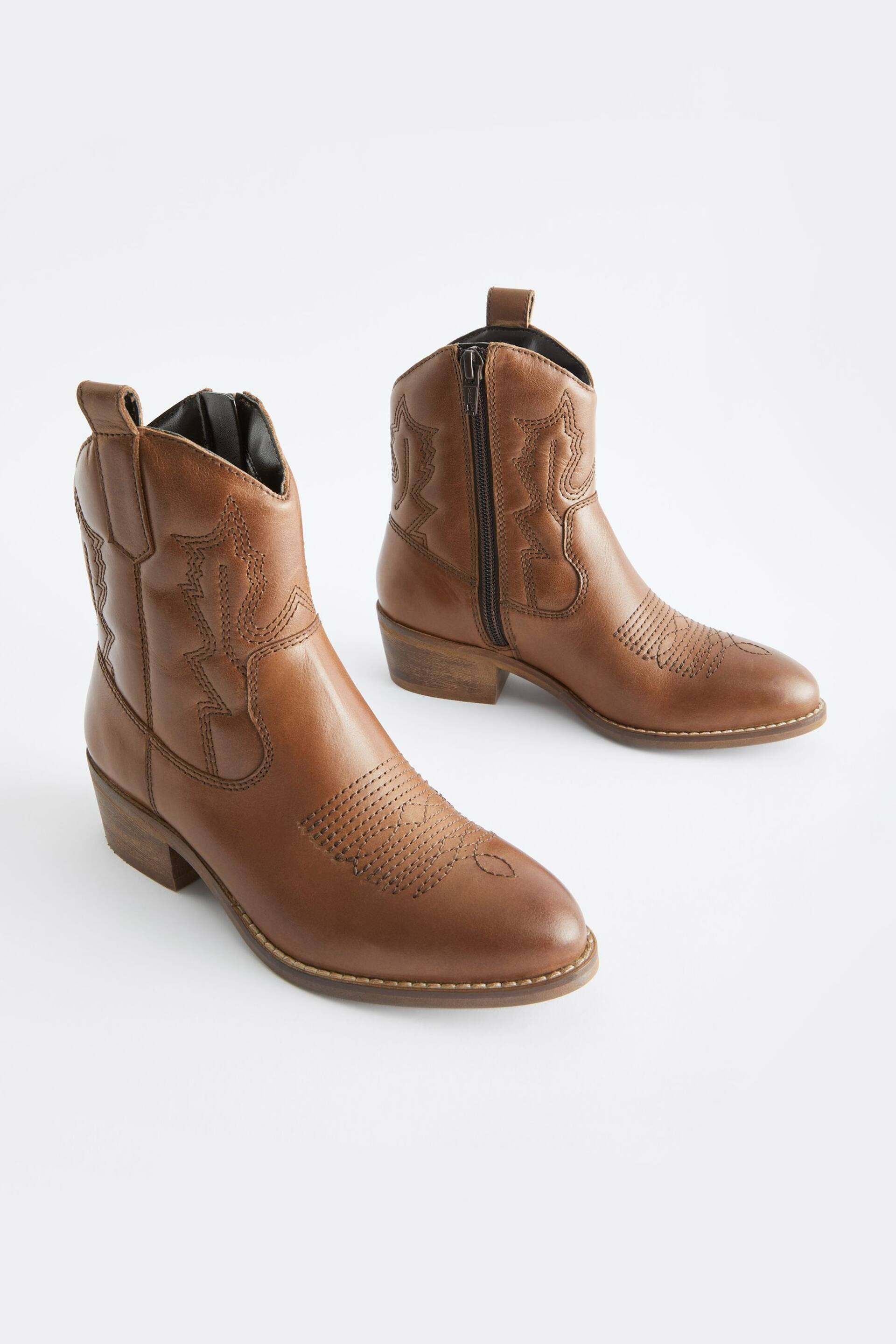 Tan Brown Western Heel Boots - Image 1 of 5