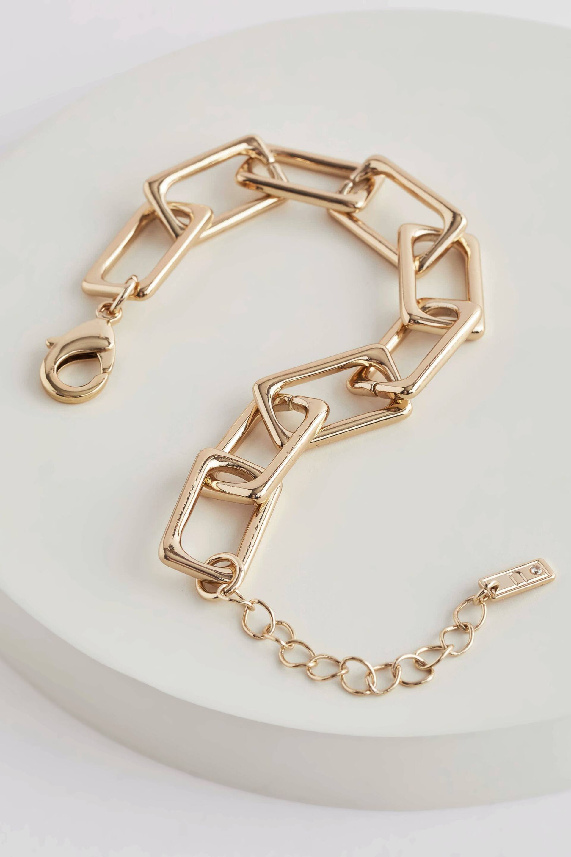 Gold Tone Rectangular Link Chunky Chain Bracelet - Image 3 of 4