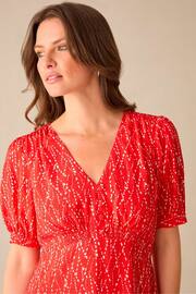 Ro&Zo Petite Red Dash Print Shirred Shoulder Short Dress - Image 3 of 3