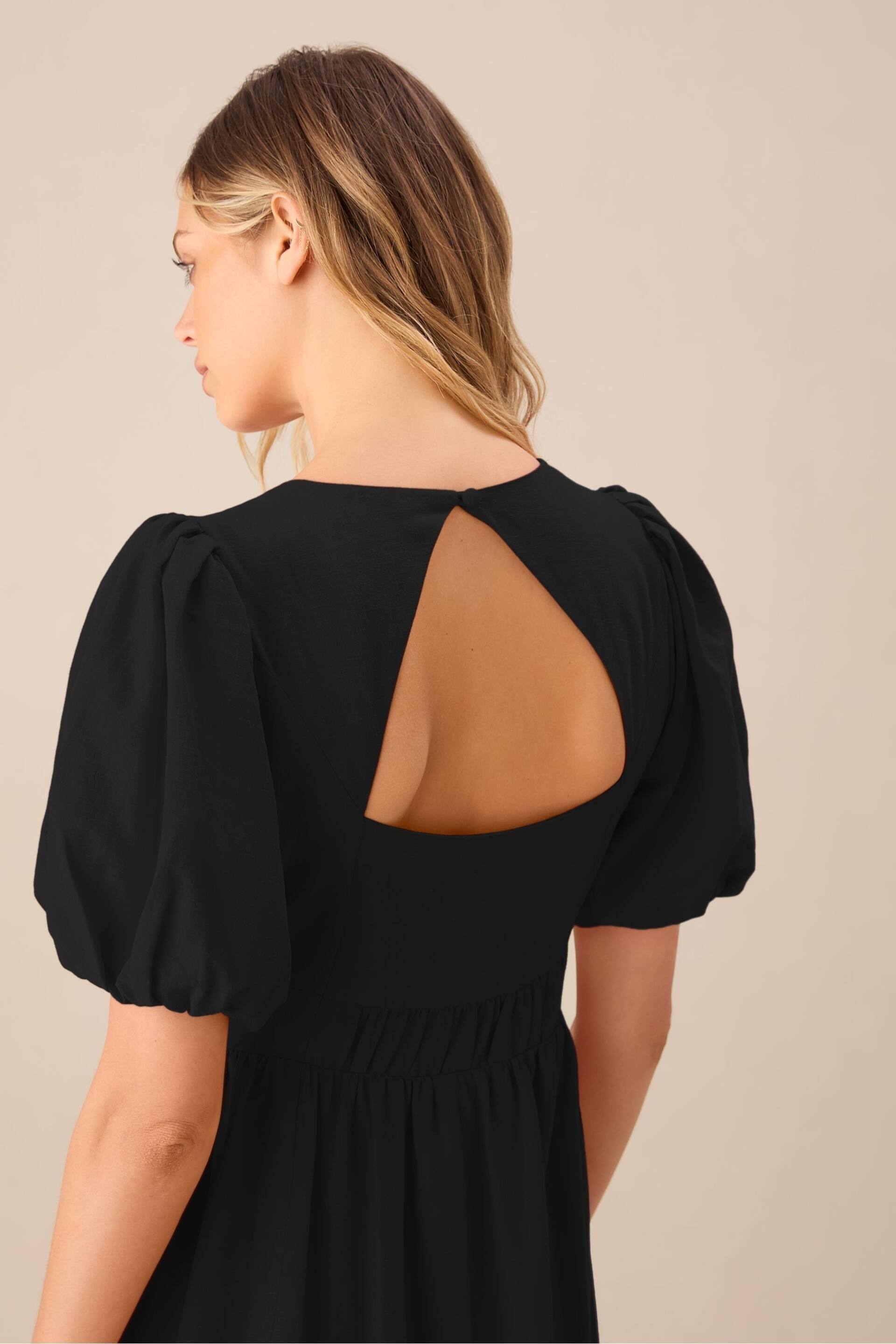Ro&Zo Linen Blend Puff Sleeve V-Neck Midi Dress - Image 3 of 3