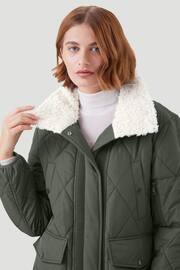 Kaldtvaer Khaki Green Mysen Longline Diamond Quilted Padded Coat - Image 5 of 5