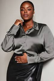 Lipsy Charcoal Grey Curve Collared Button Through Shirt - Image 4 of 4