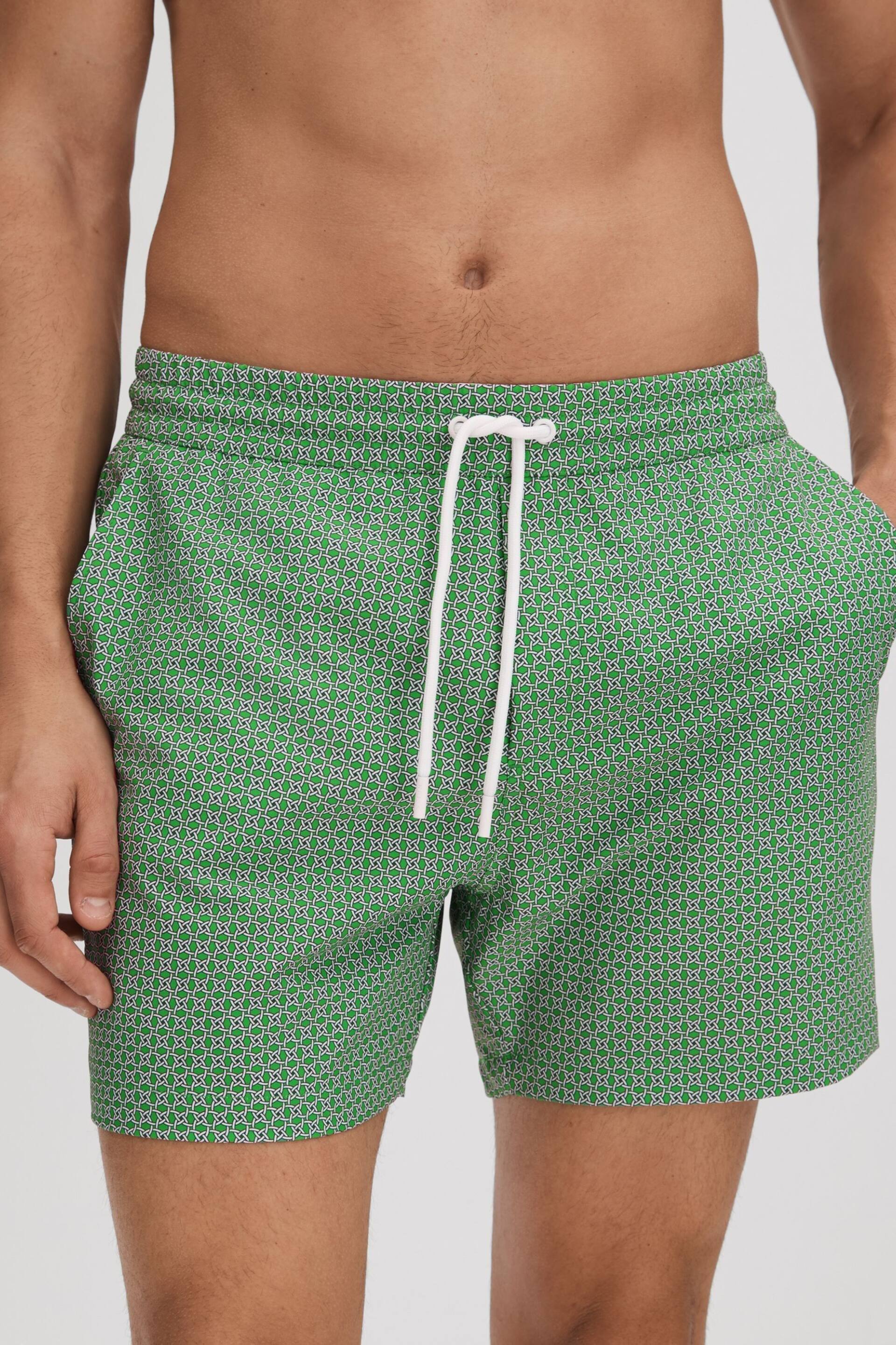 Reiss Bright Green/White Shape Printed Drawstring Swim Shorts - Image 3 of 6