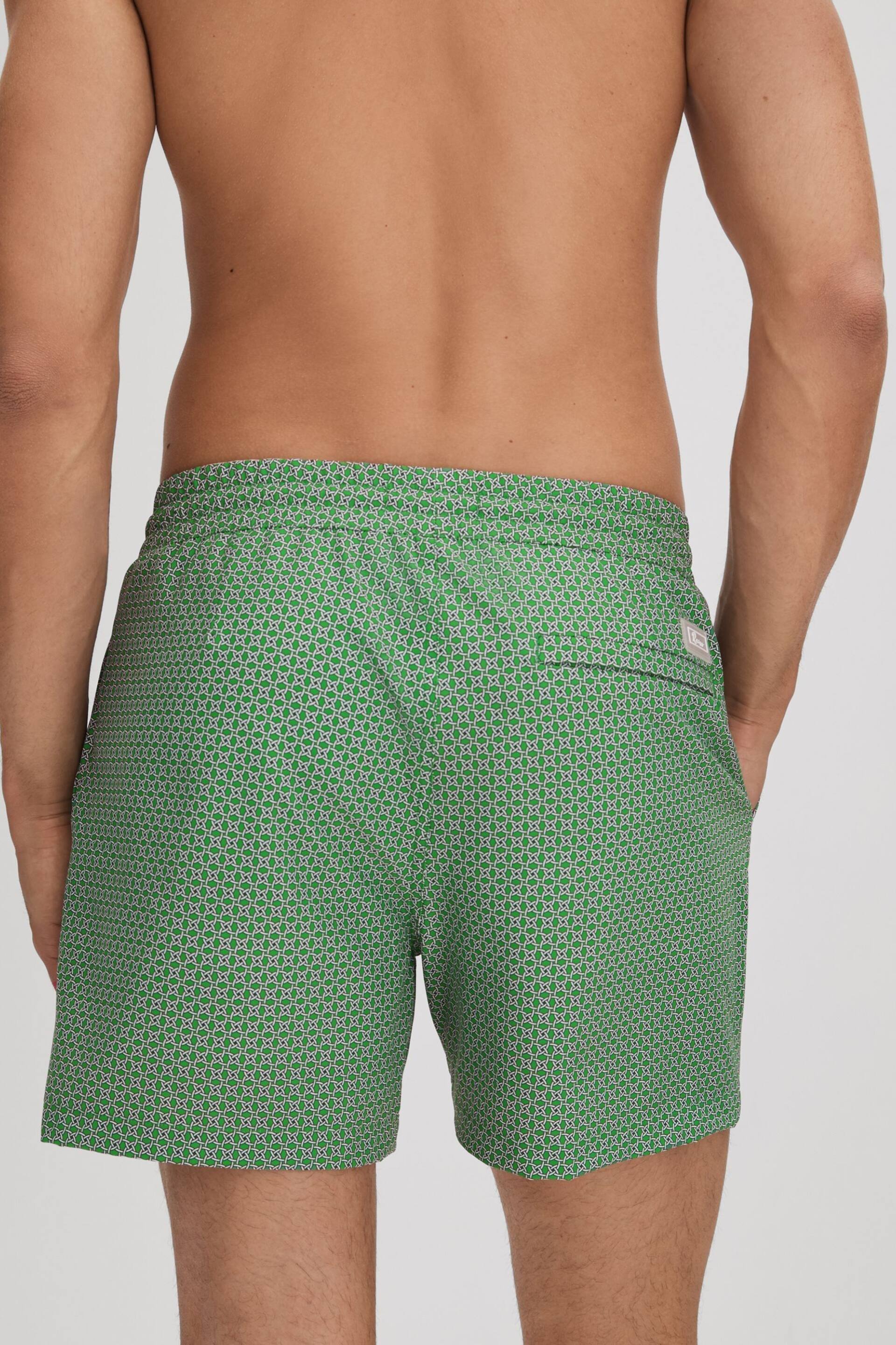 Reiss Bright Green/White Shape Printed Drawstring Swim Shorts - Image 5 of 6