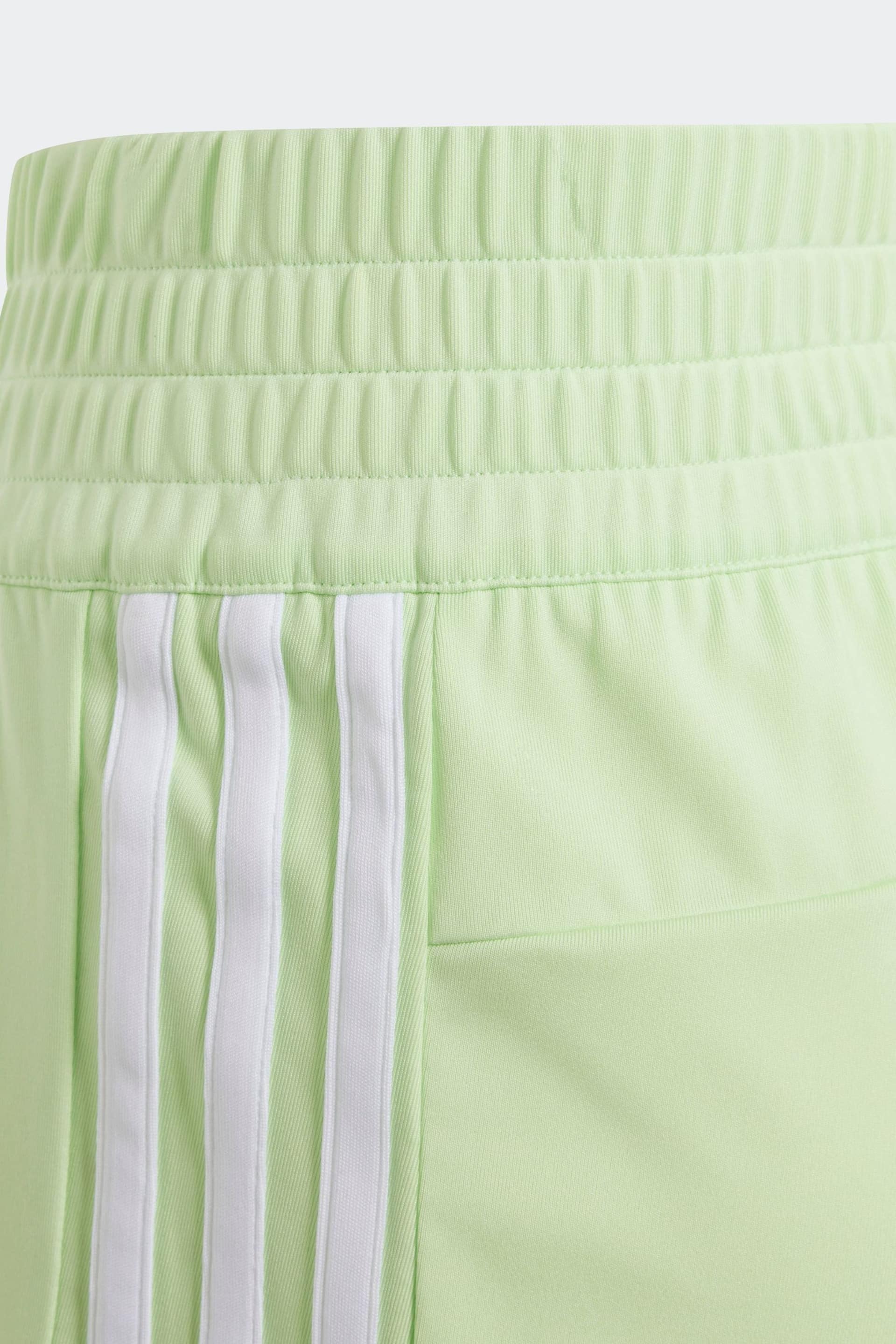 adidas Green Kids Sportswear Pacer Shorts - Image 3 of 4