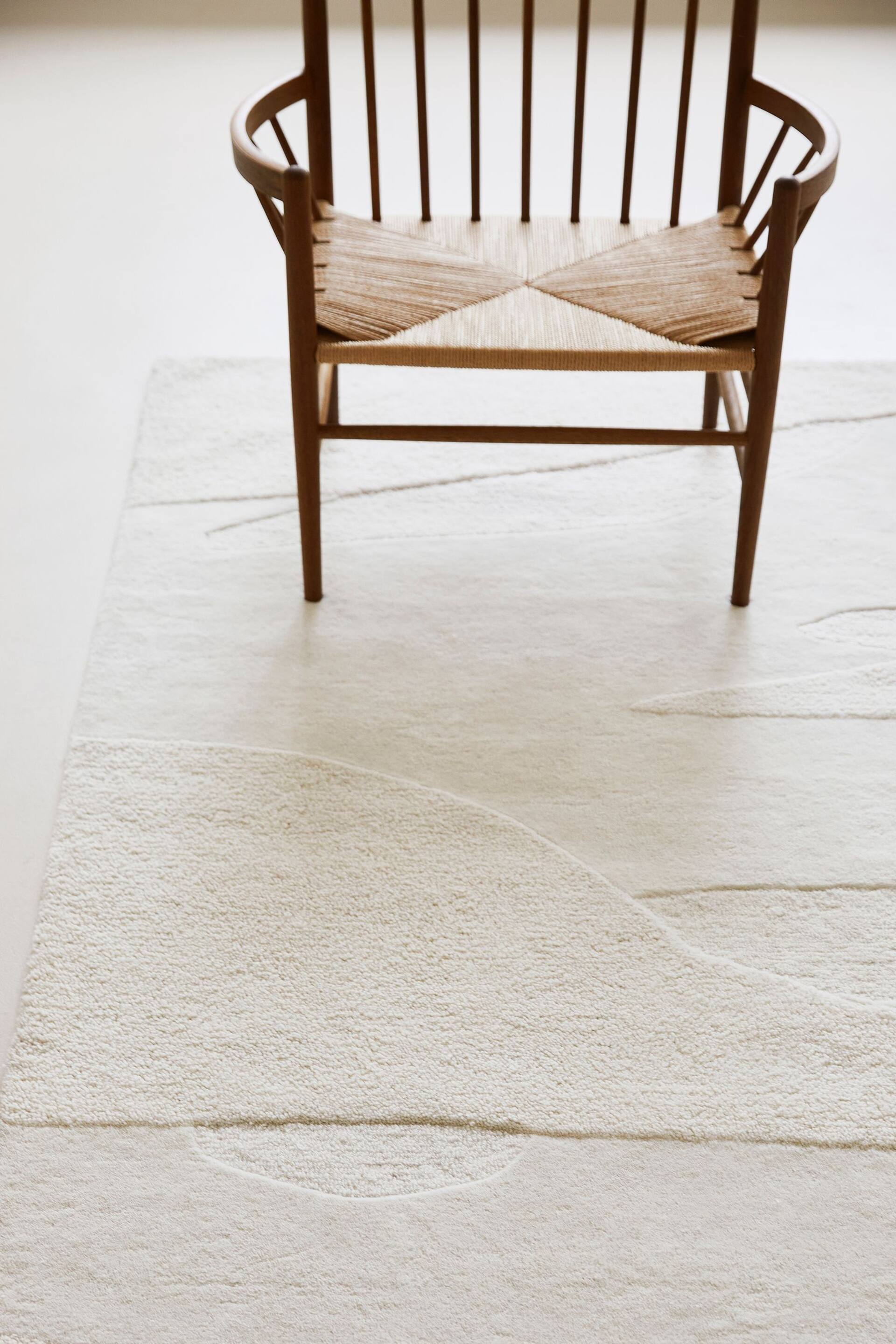 Brink & Campman White Decor Scape Rug - Image 2 of 4