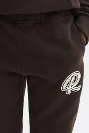 Reiss Chocolate Toby Junior Garment Dyed Logo Joggers - Image 4 of 6