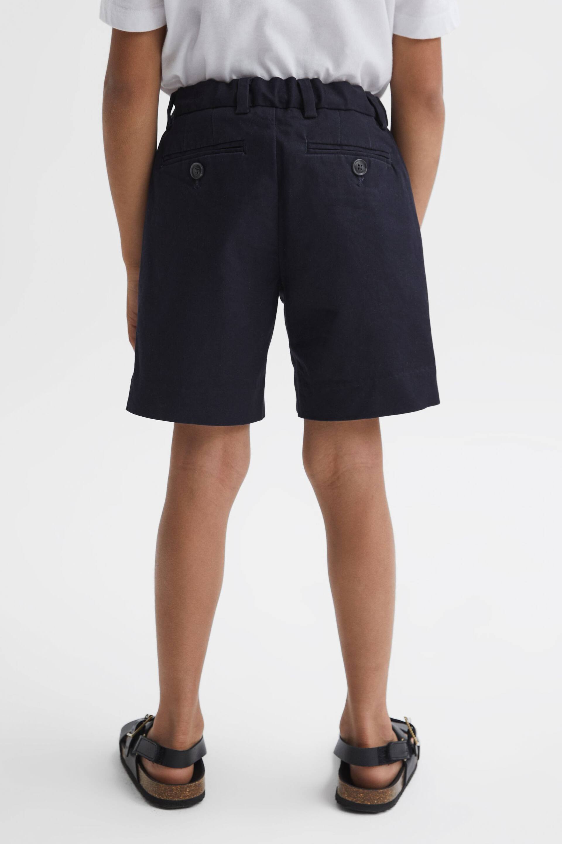 Reiss Navy Wicket Teen Casual Chino Shorts - Image 4 of 5