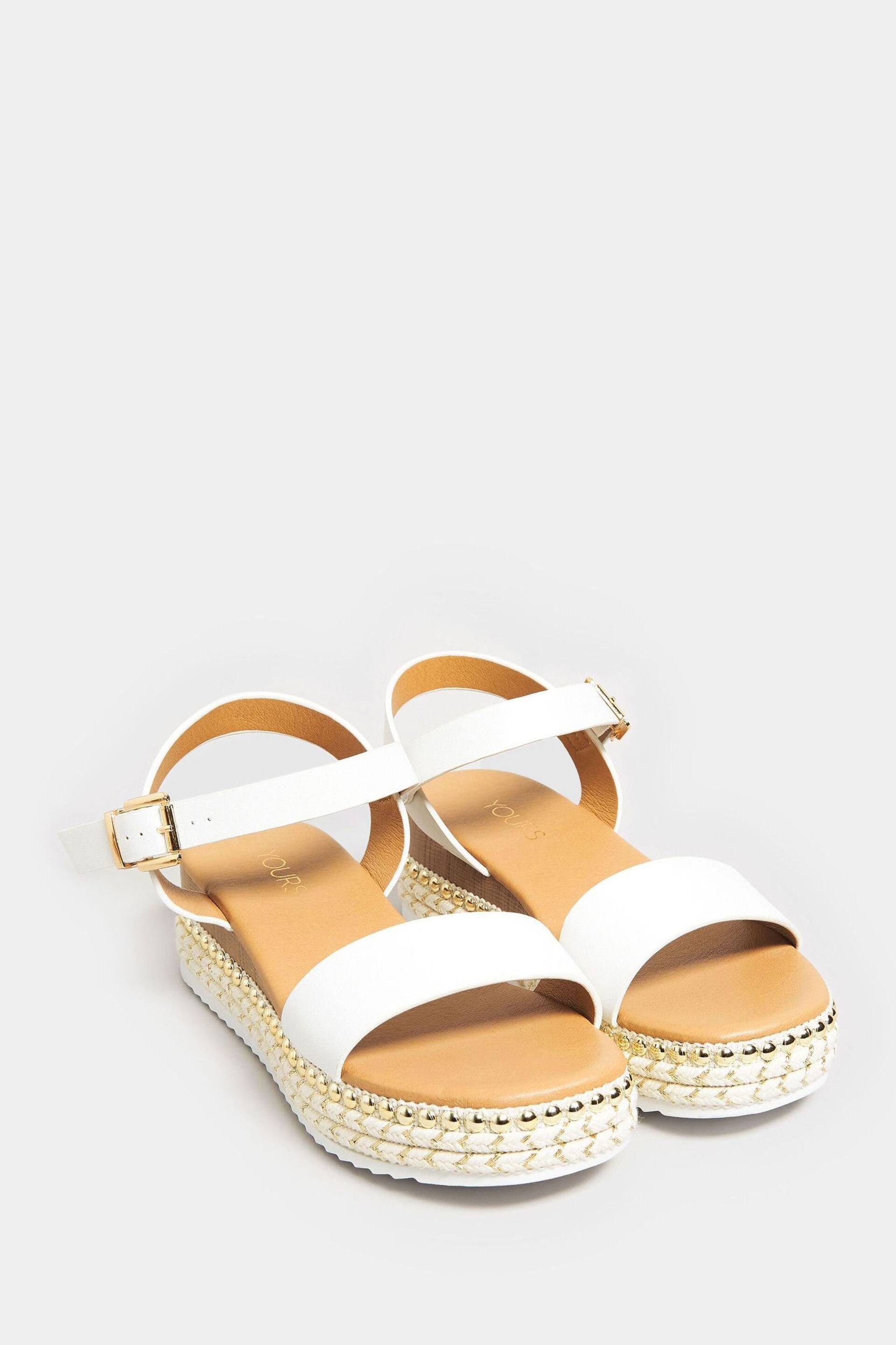 Yours Curve White Brown Wide Fit Wide Fit Diamante Flower Sandals - Image 2 of 4