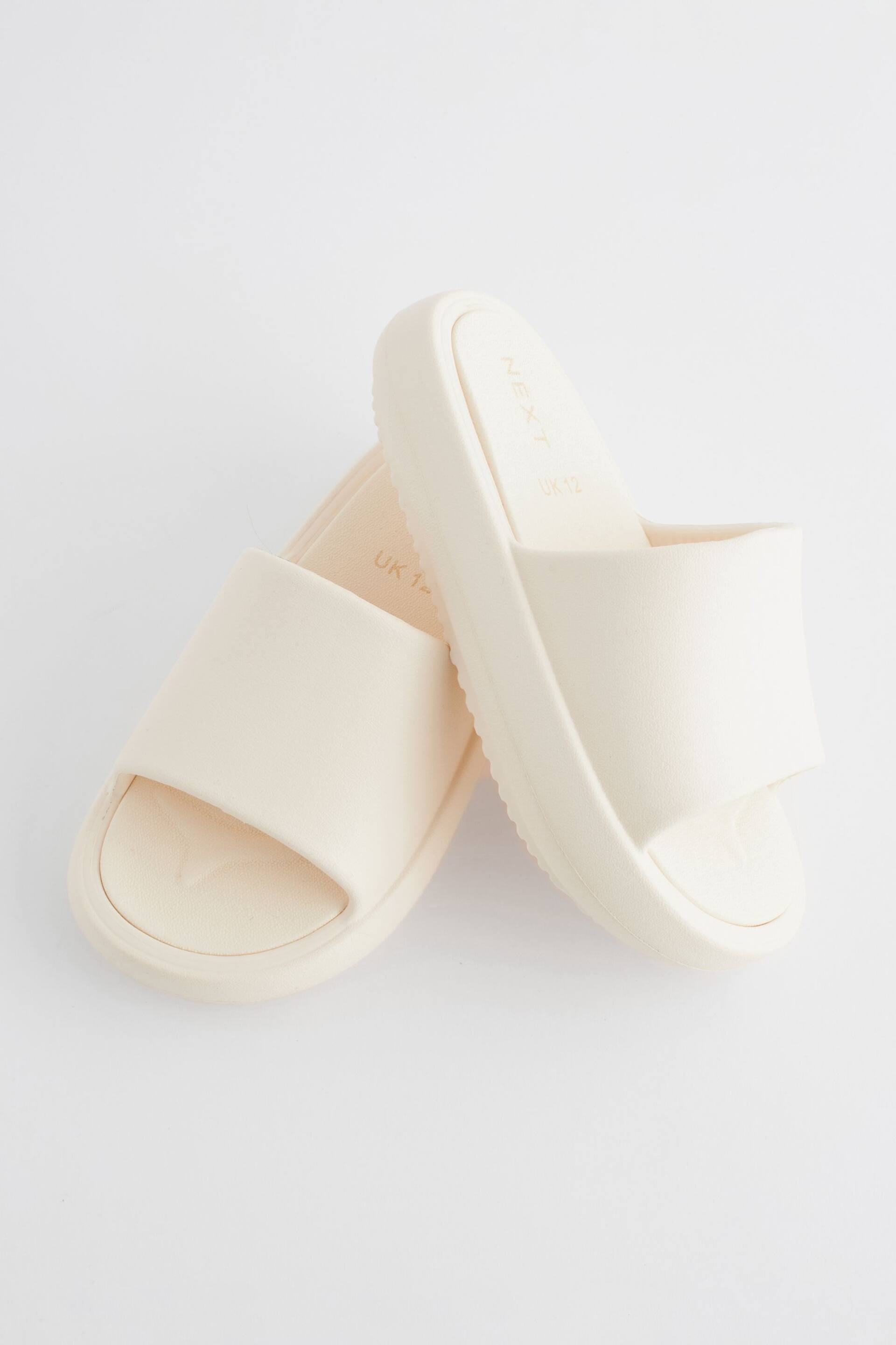 White Chunky Sliders - Image 9 of 10