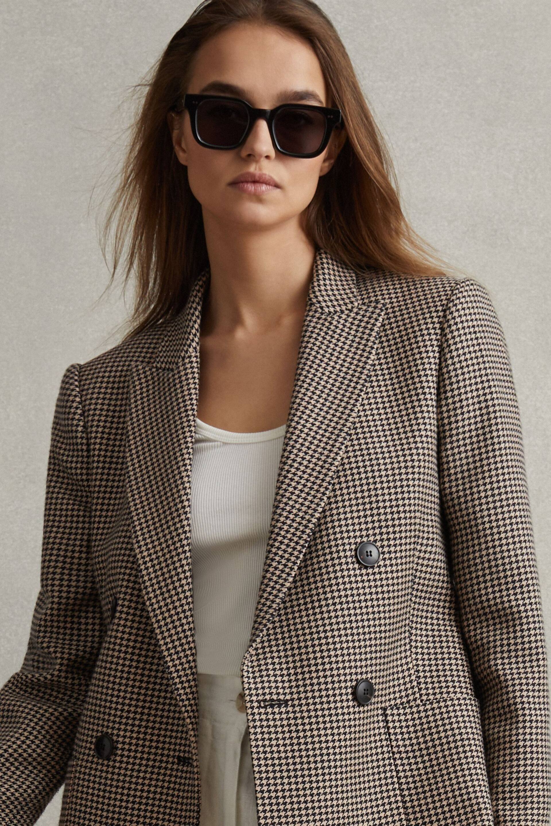 Reiss Black/Camel Ella Wool Blend Double Breasted Dogtooth Blazer - Image 3 of 5