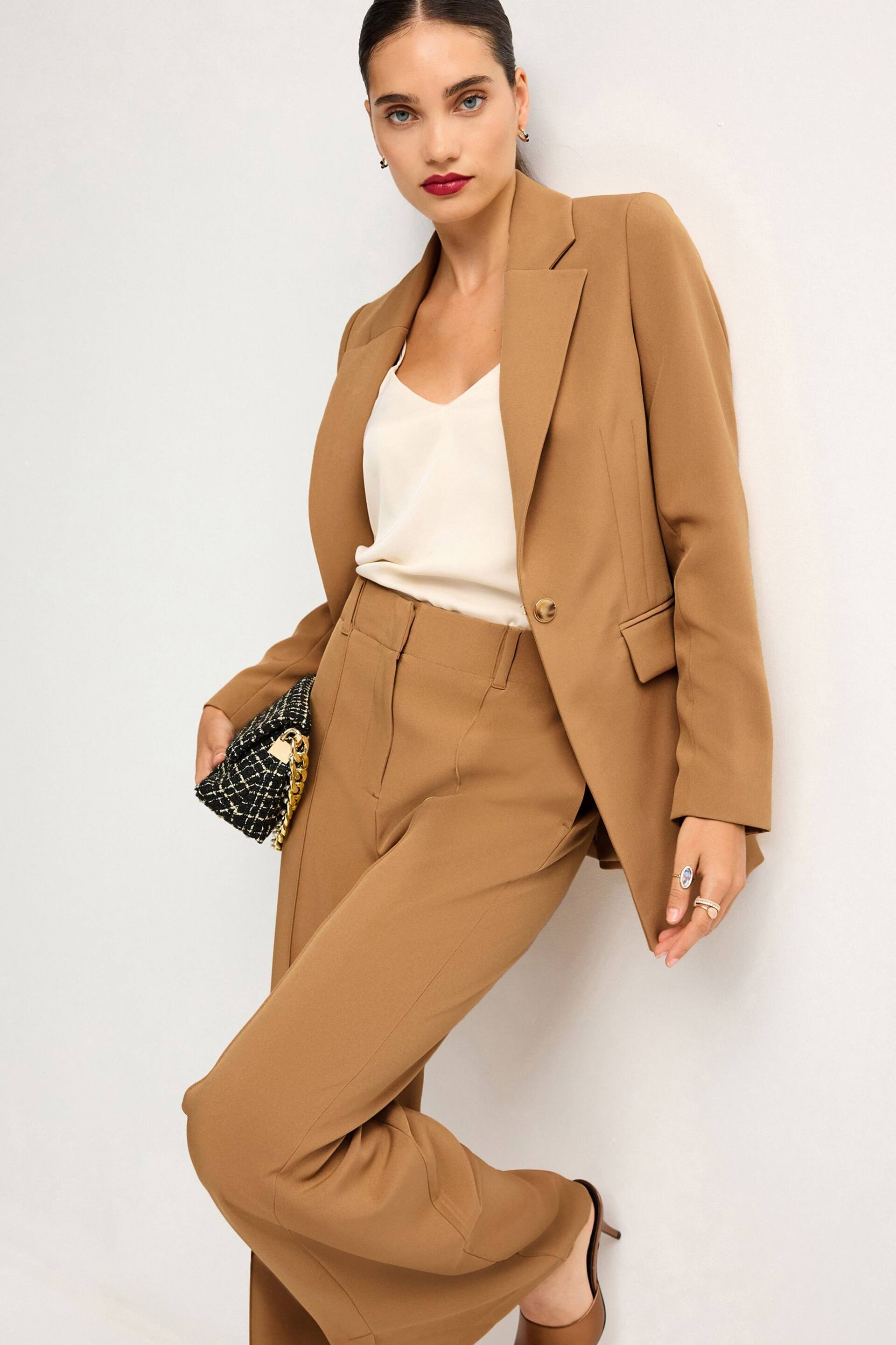 Camel Brown Tailored Crepe Edge to Edge Fitted Blazer - Image 2 of 5