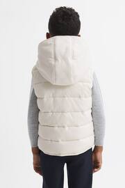Reiss Ecru Leftwich Junior Quilted Corduroy Hooded Gilet - Image 4 of 5