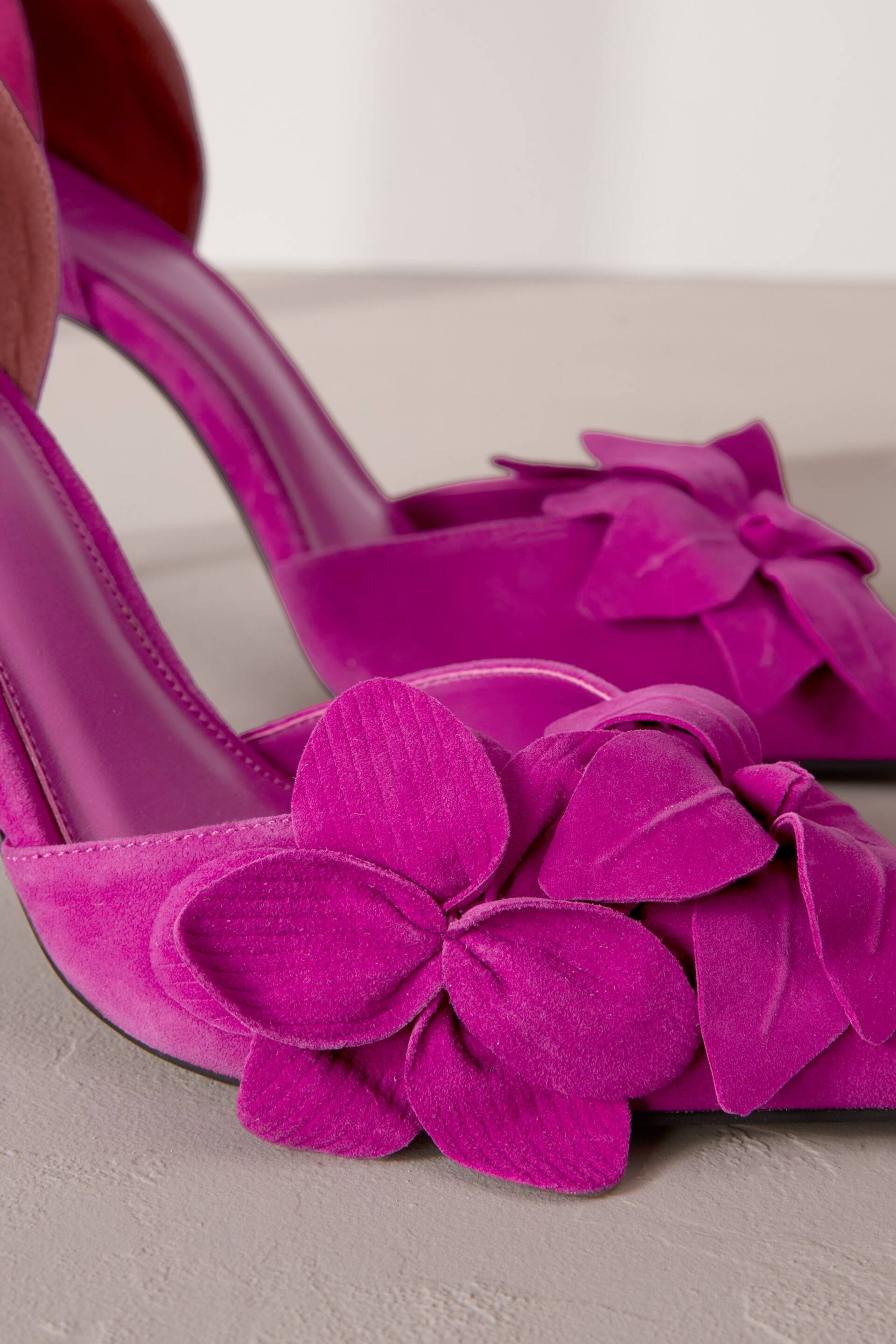 Pink Signature Leather Corsage Point Toe Heeled Shoes - Image 4 of 7
