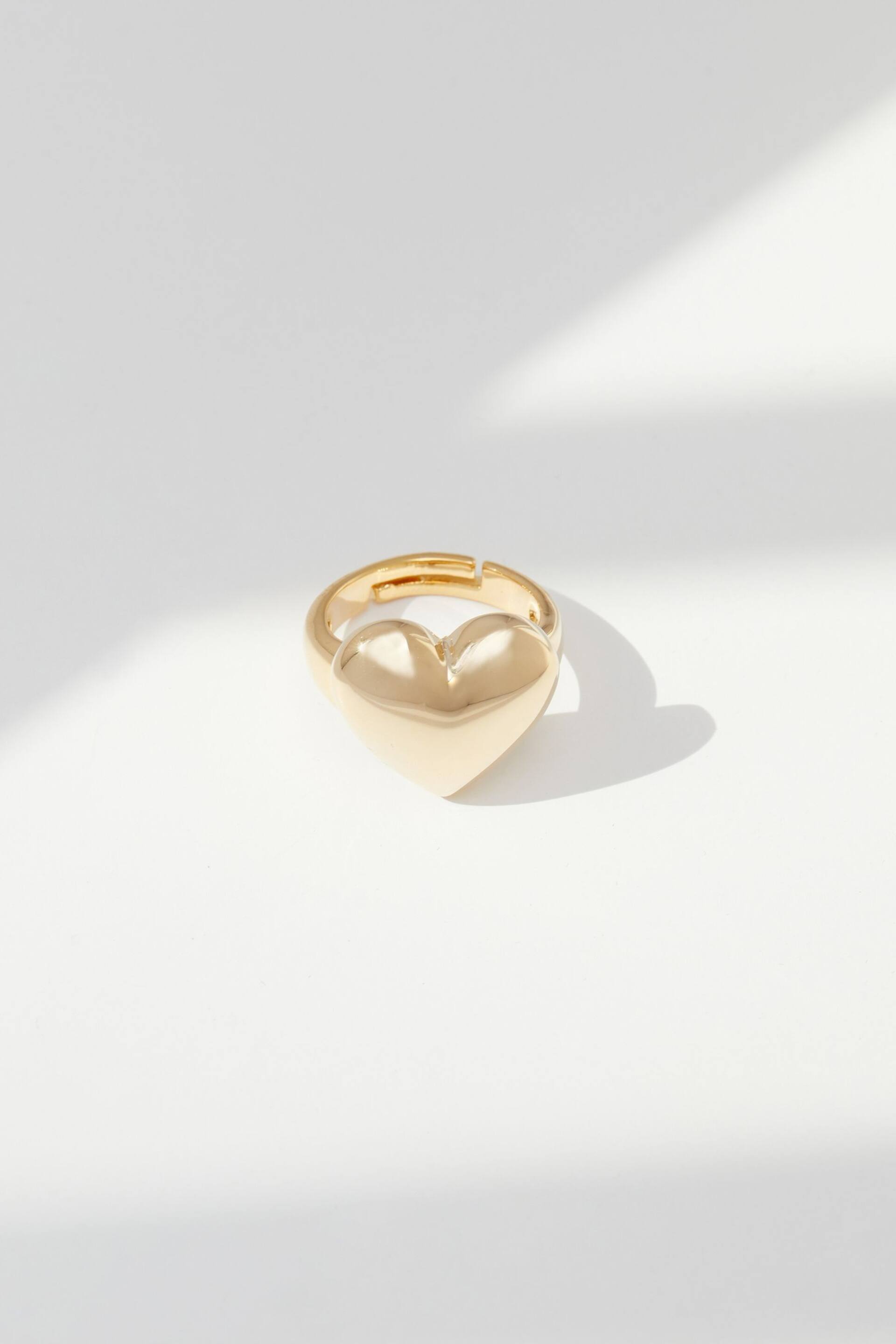 Jon Richard Gold Tone Adjustable Polished Heart Ring - Image 1 of 2