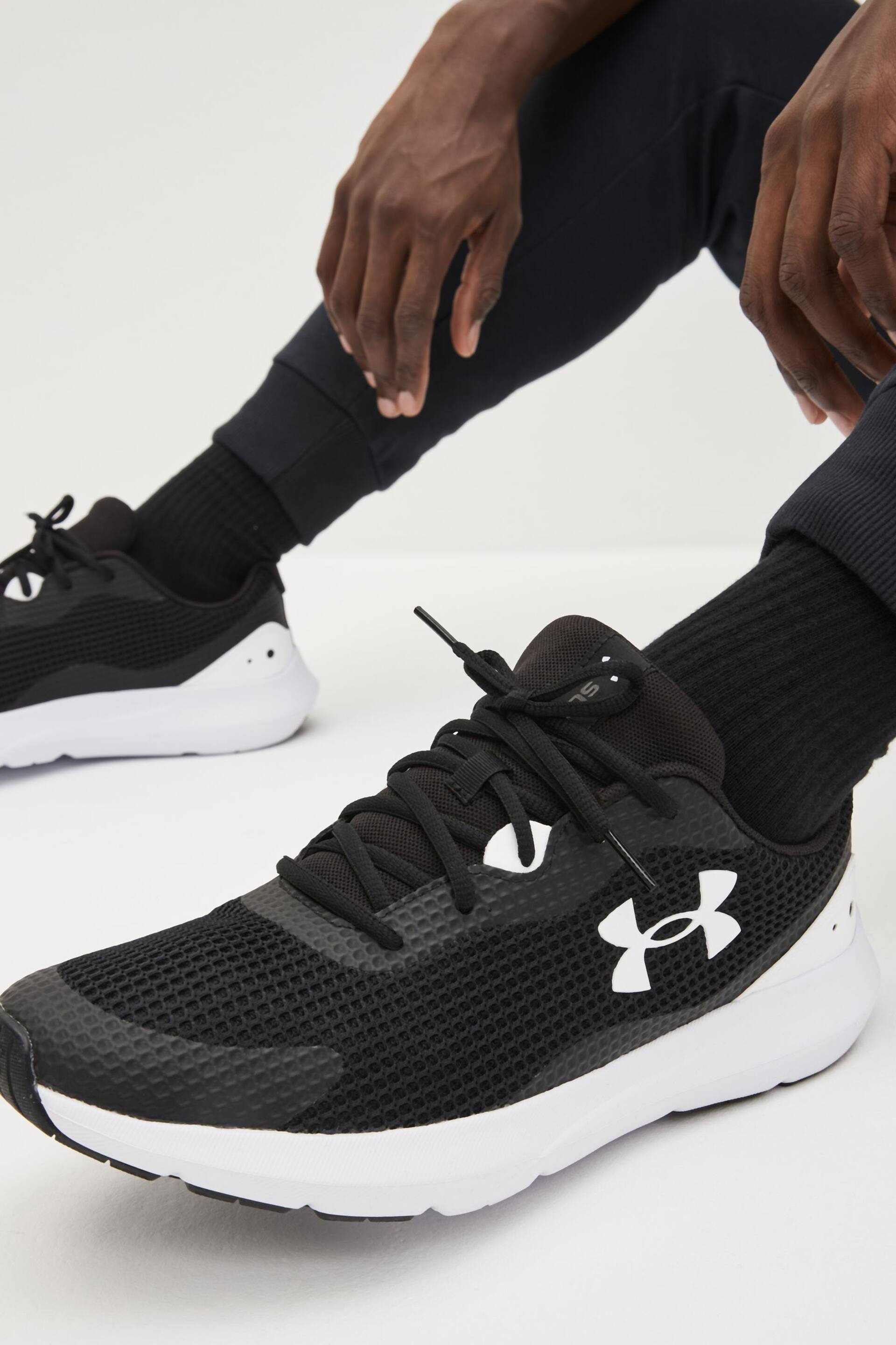 Under Armour Surge 3 Black Trainers - Image 2 of 7