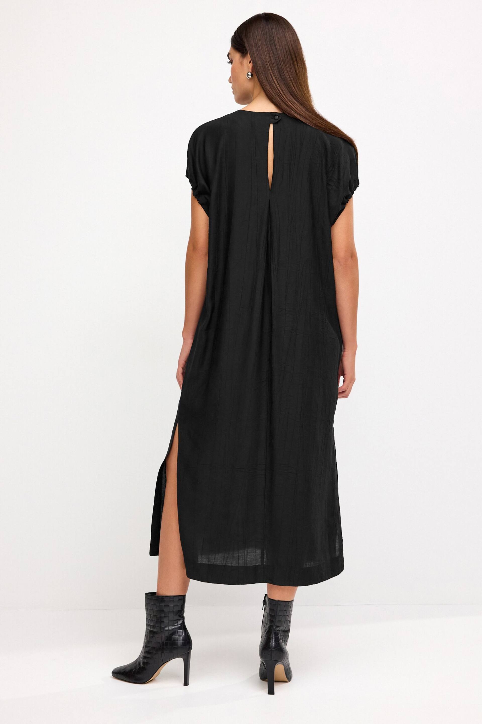 Black Short Sleeve Column T-shirt Midi Dress - Image 3 of 6