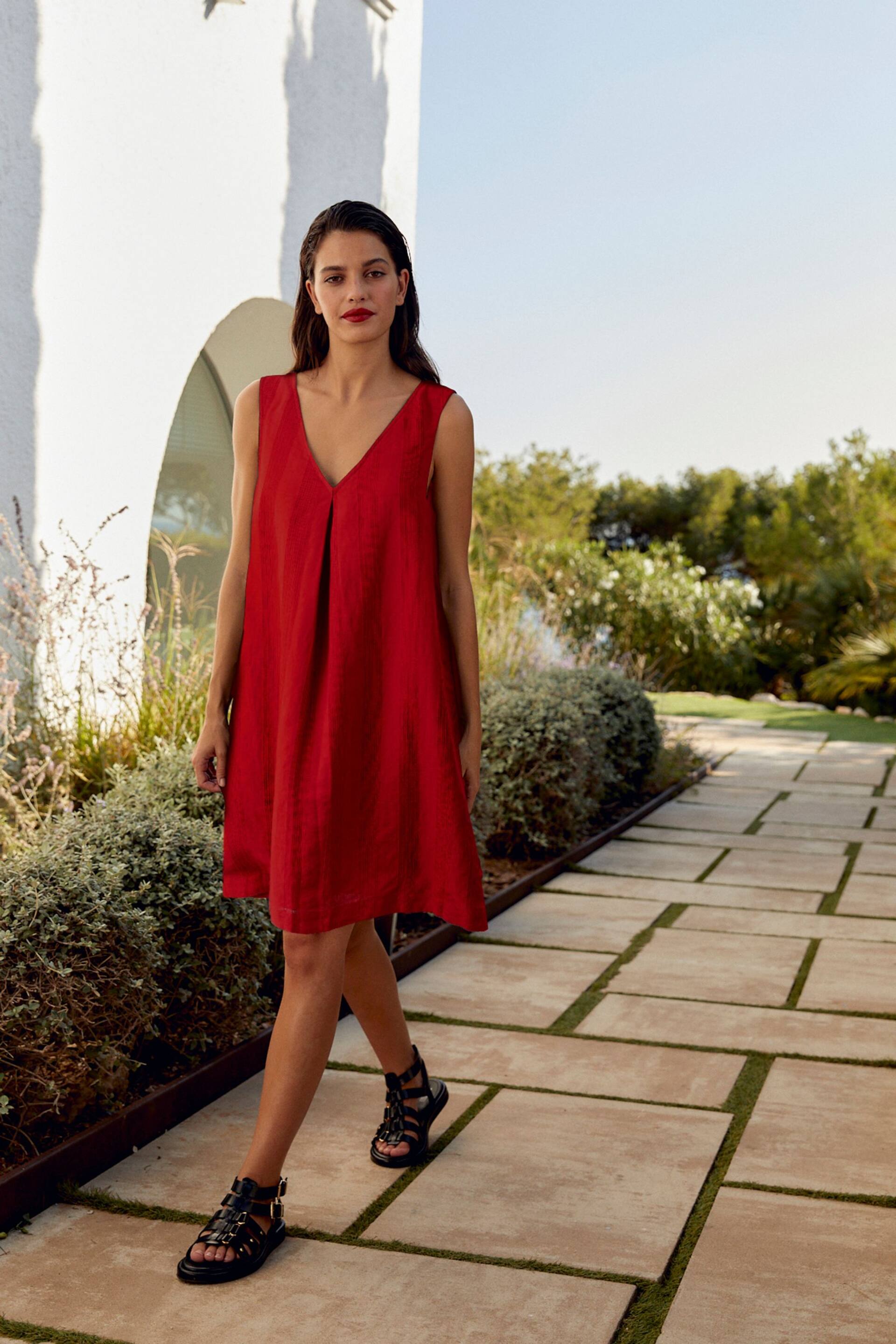 Red Linen Blend V-Neck Summer Mini Dress - Image 2 of 6