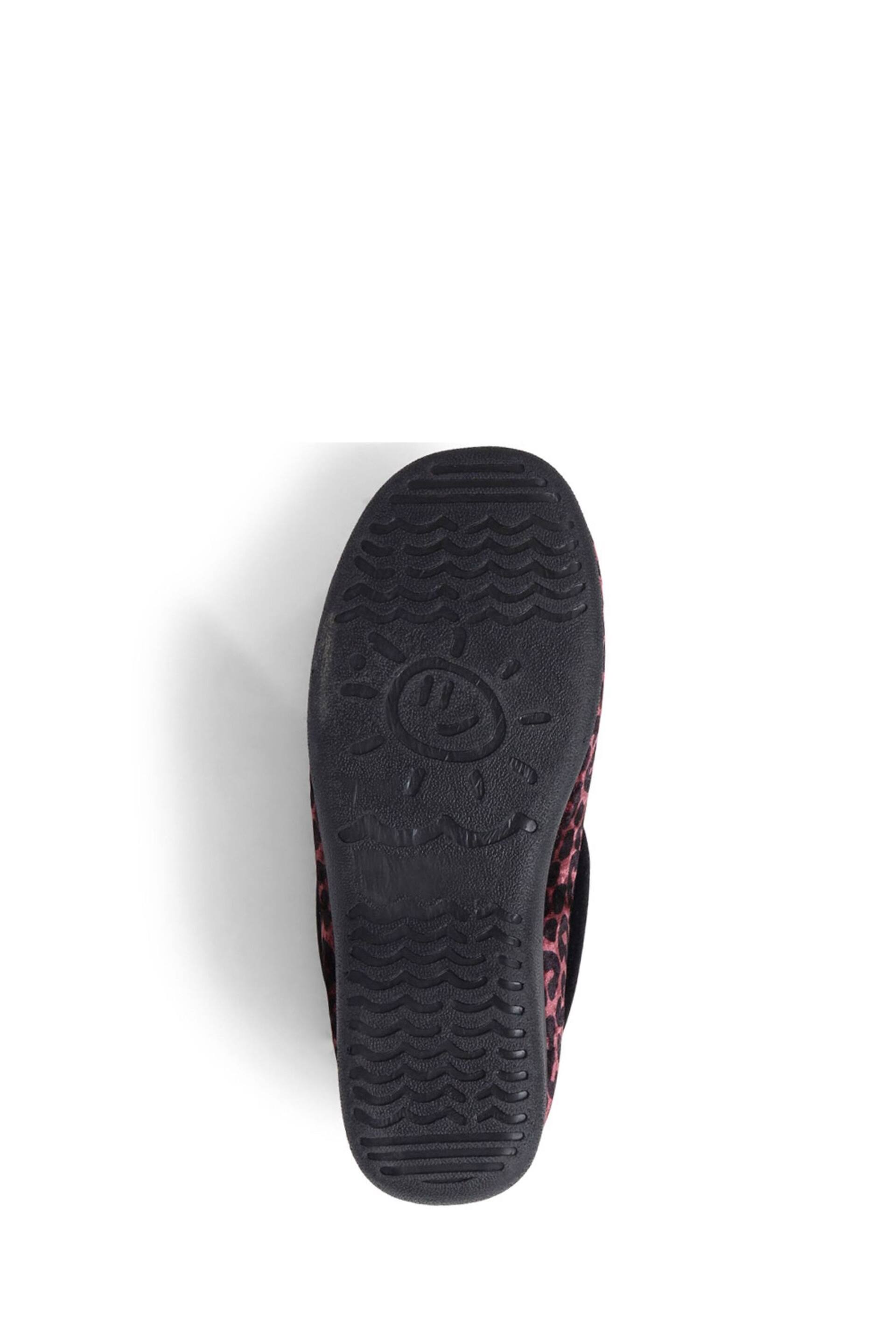 Pavers Red Leopard Print Casual Slippers - Image 5 of 5