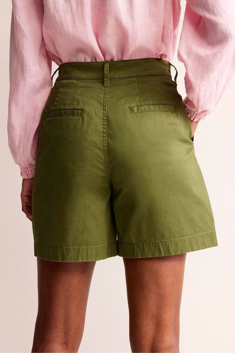 Boden Green Barnsbury Chinos Shorts - Image 2 of 4