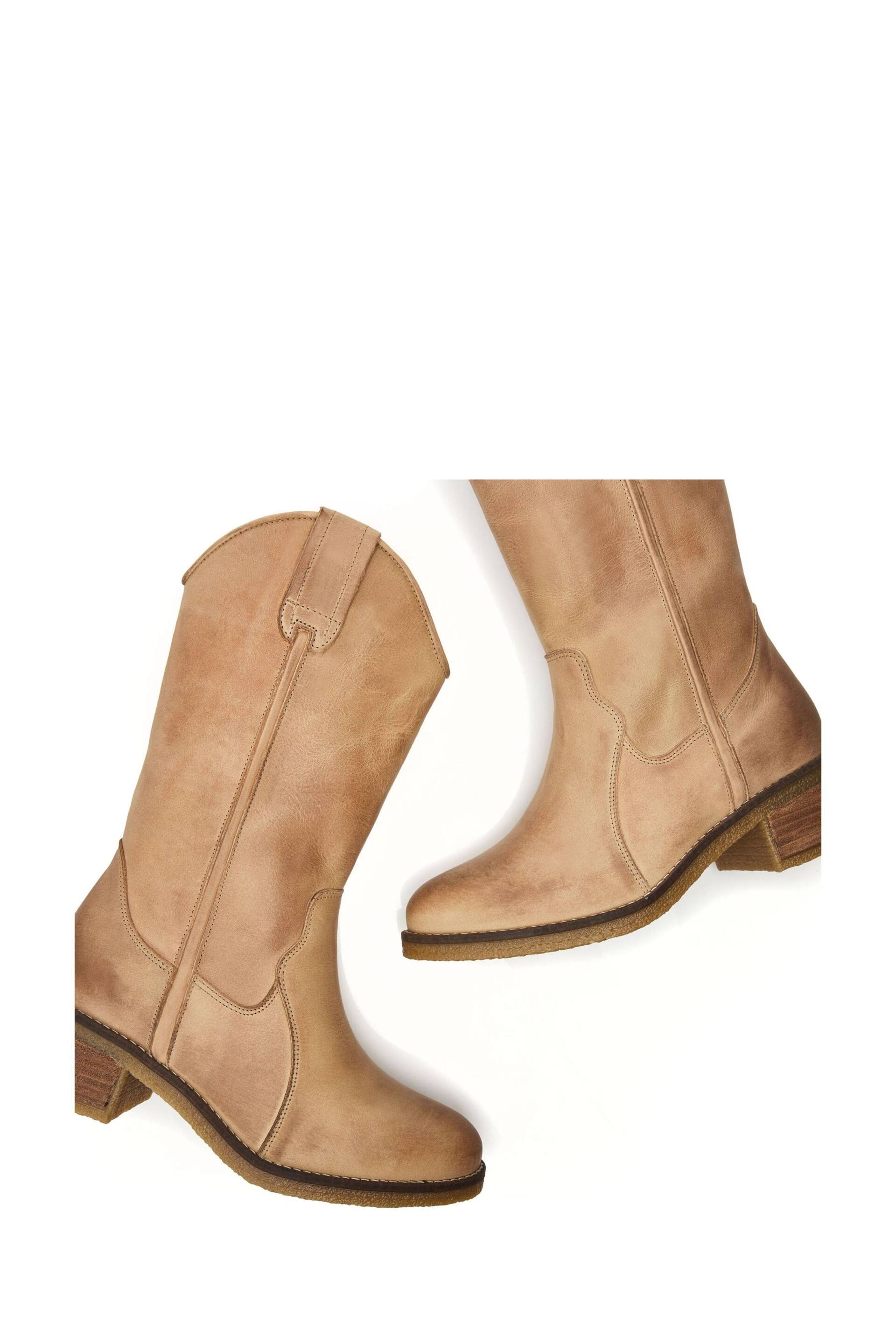 Moda in Pelle Dana Crepe Sole Long Western Natural Boots - Image 4 of 4