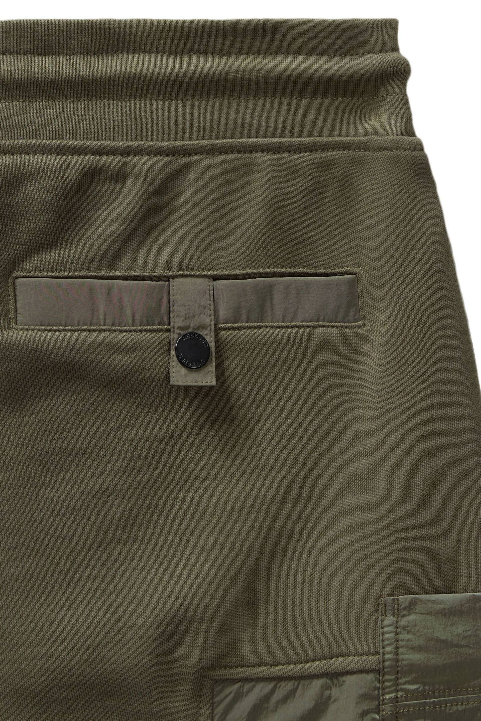 Weekend Offender Mens Green Azeez Jog Shorts - Image 5 of 5