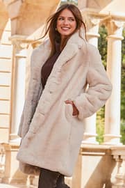 Sosandar Cream Luxury Faux Fur Coat - Image 4 of 5