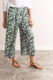 Lakeland Clothing Green Tia Wide Leg Cropped Trousers - Image 3 of 4