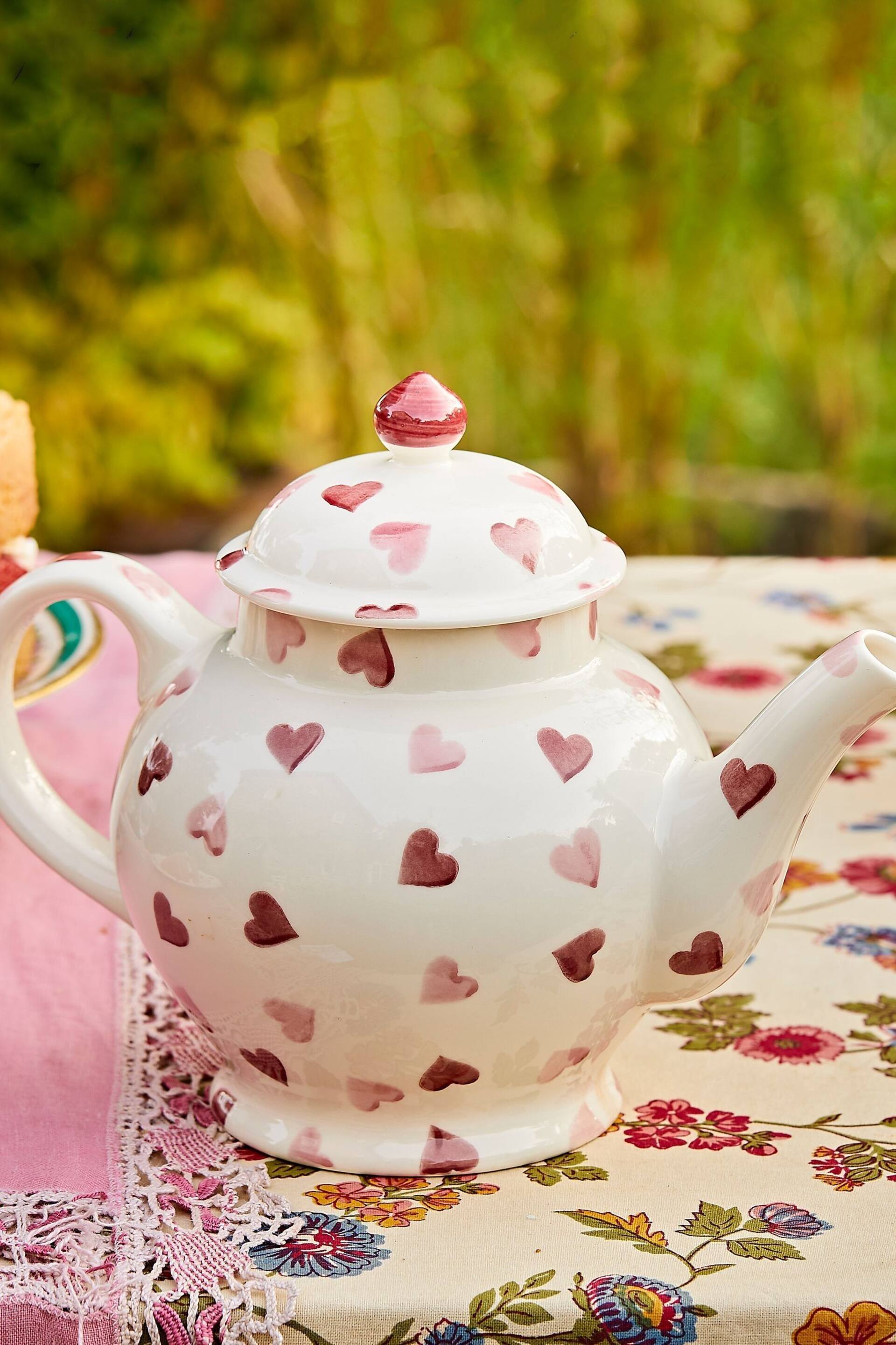 Emma Bridgewater Cream Pink Hearts 4 Mug Teapot - Image 1 of 2