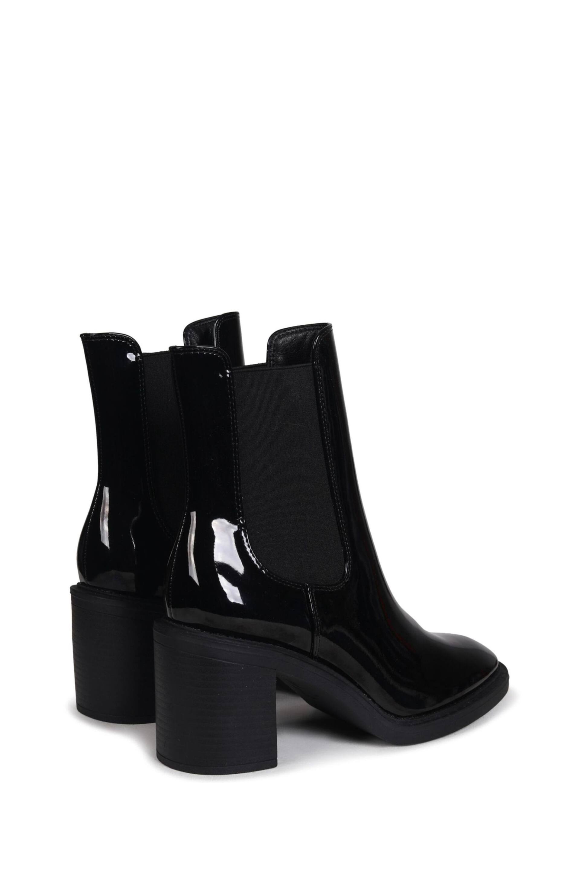 Linzi Black Patent Erica Pull On Heeled Chelsea Boots - Image 4 of 4