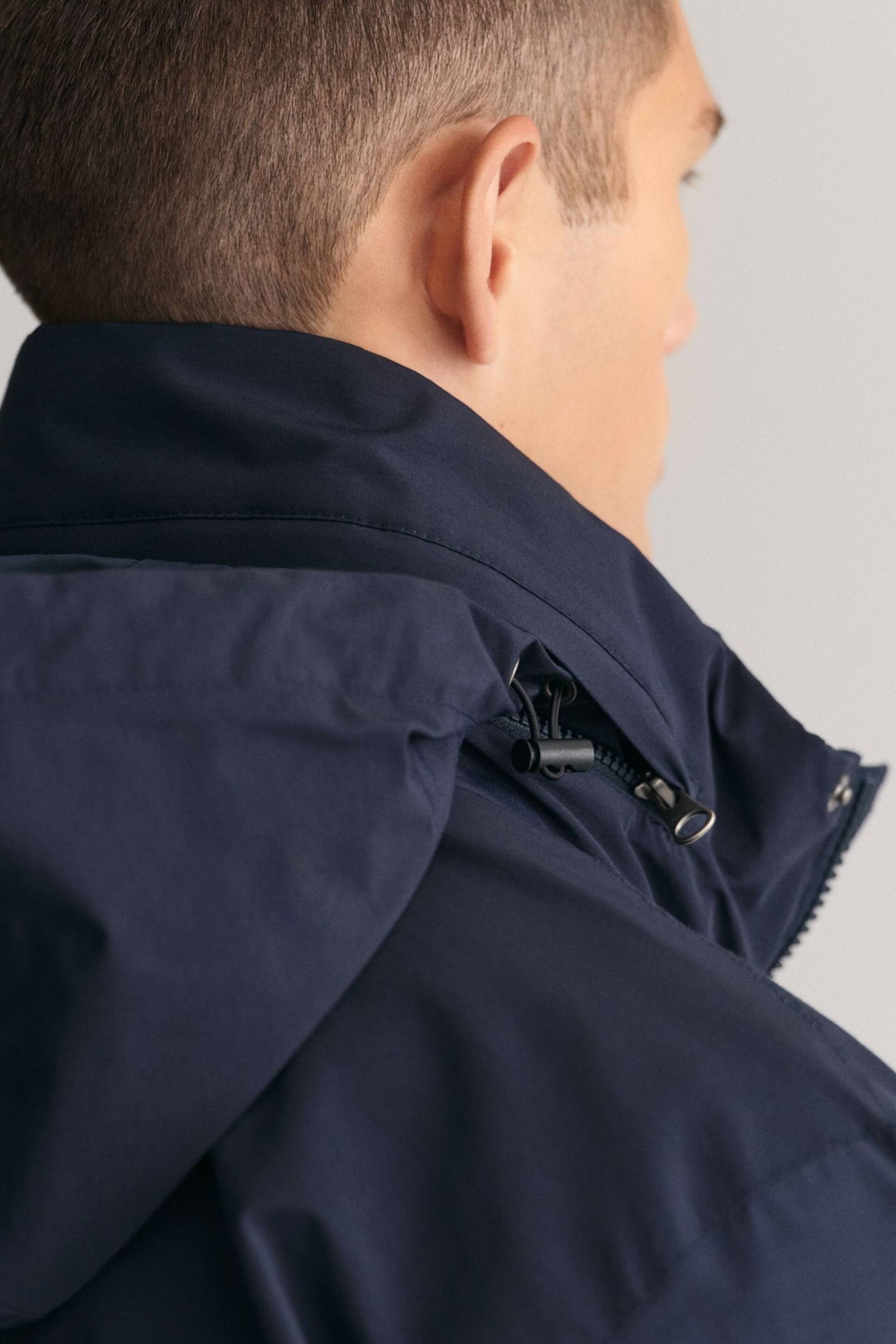 GANT Lightweight Water Repellent Mist Jacket - Image 5 of 12