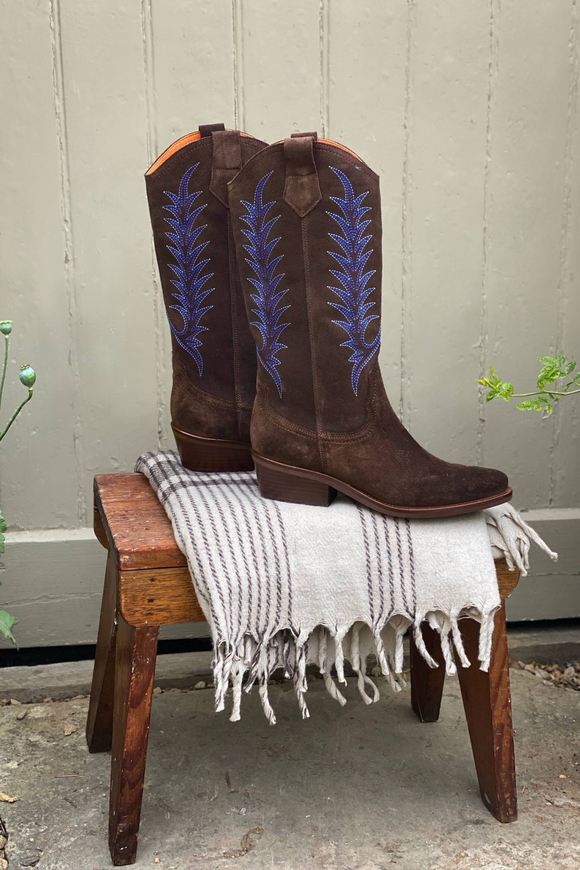 Penelope Chilvers Goldie Embroidered Cowboy Brown Boots - Image 6 of 7