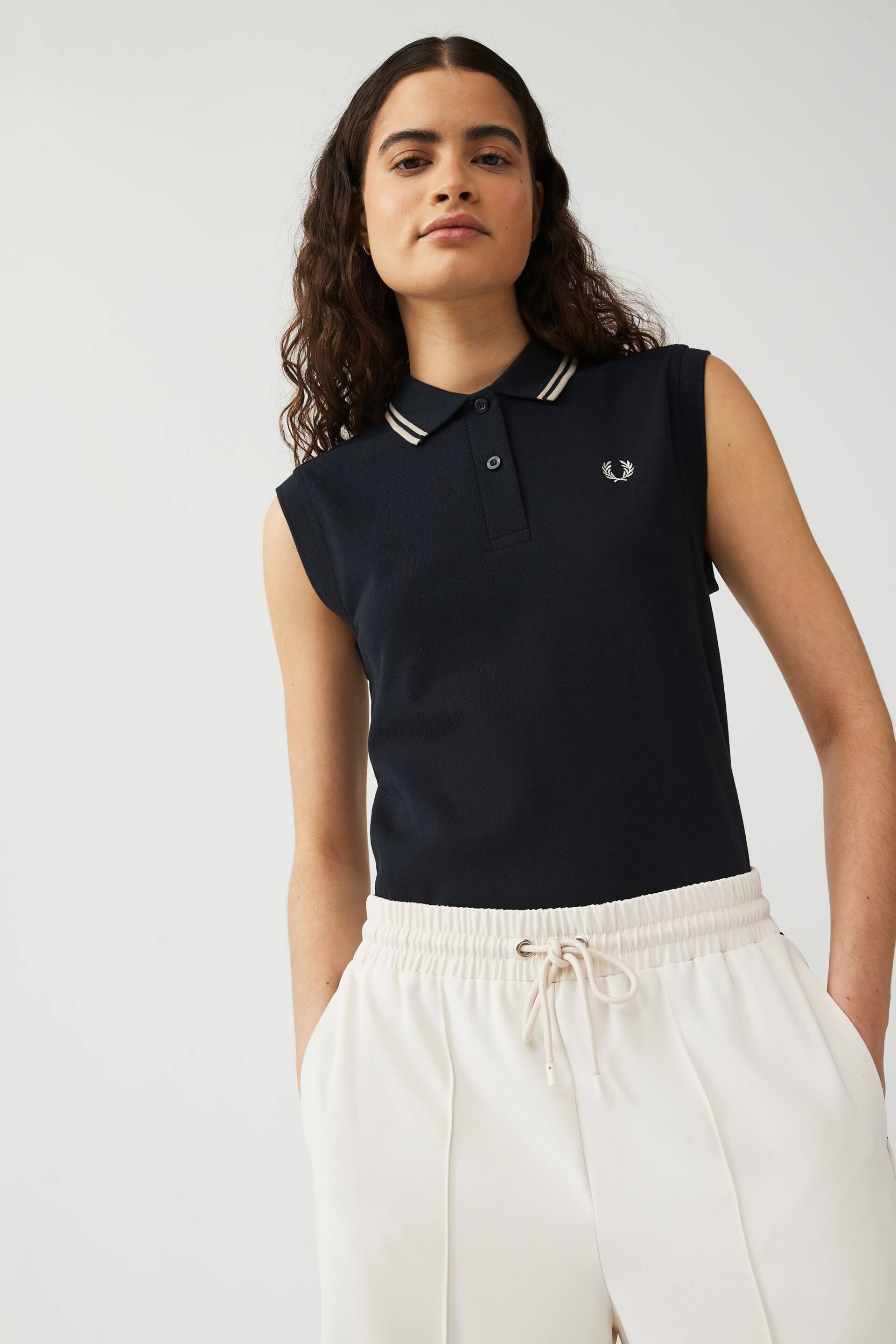 Fred Perry Womens Sleeveless Twin Tipped Polo Shirt - Image 4 of 5