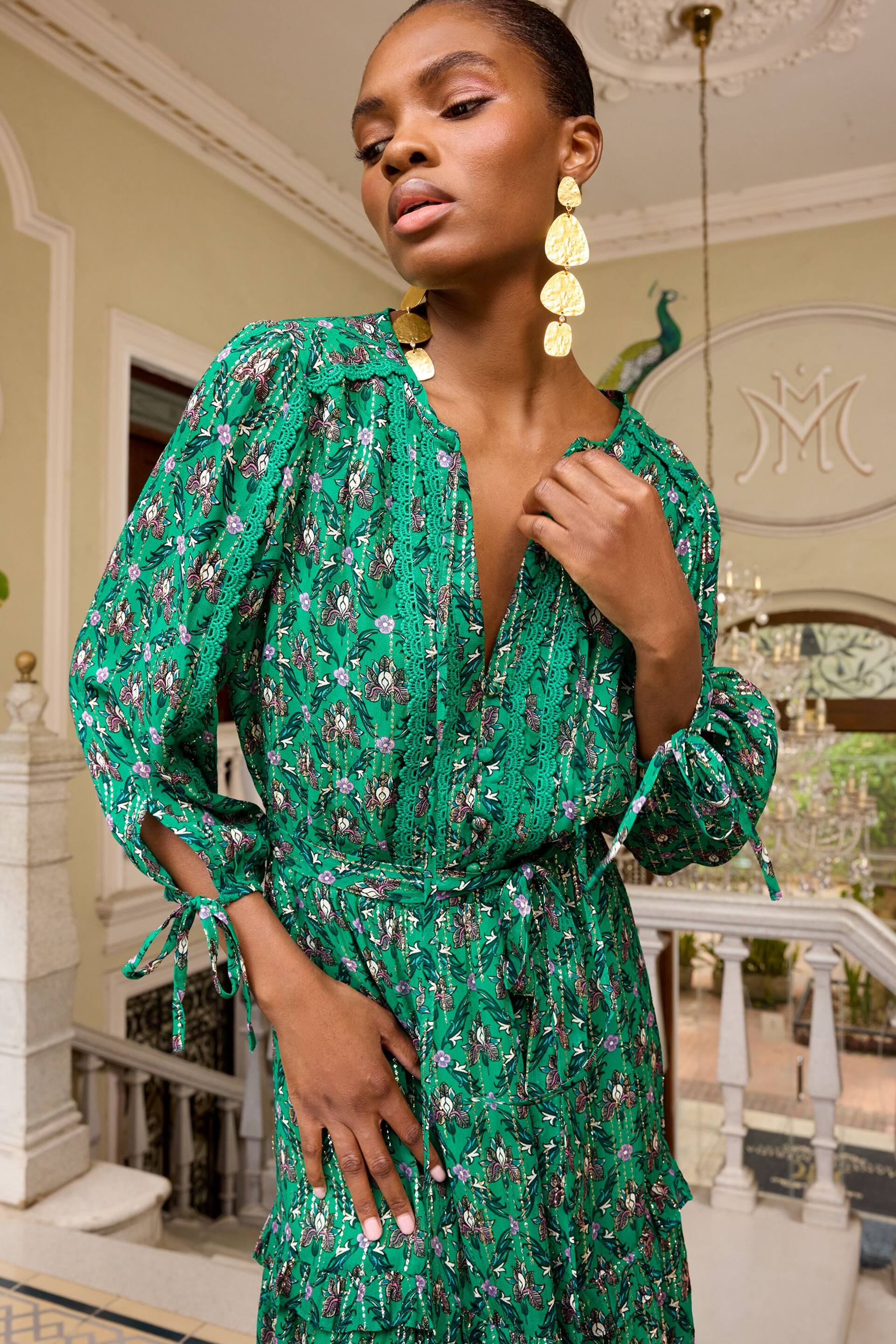 V&A | Love & Roses Green Floral Petite Printed V Neck Metallic Tie Cuff Midi Dress - Image 2 of 4