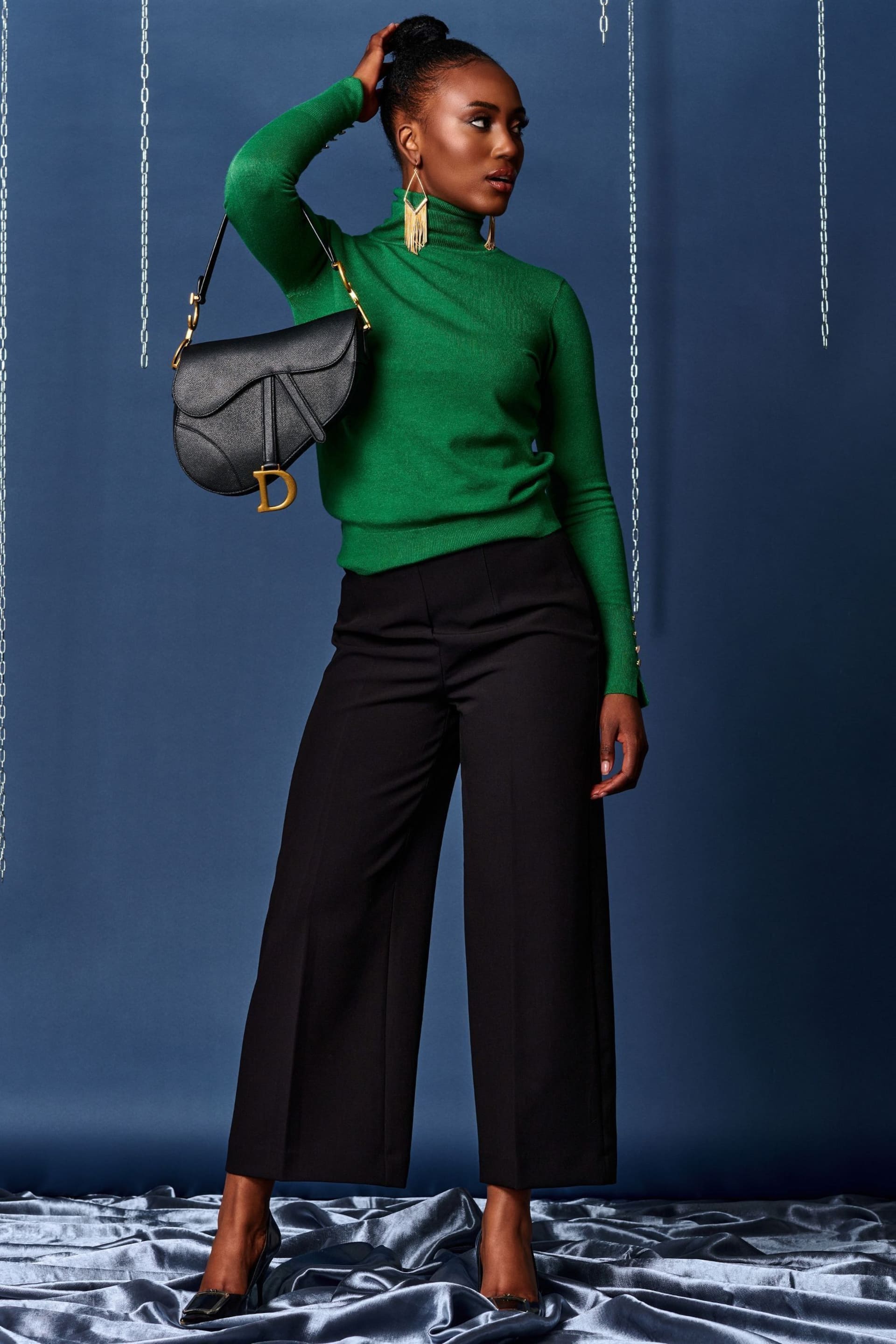 Jolie Moi Green Turtleneck Fine Knit Fitted Jumper - Image 4 of 5