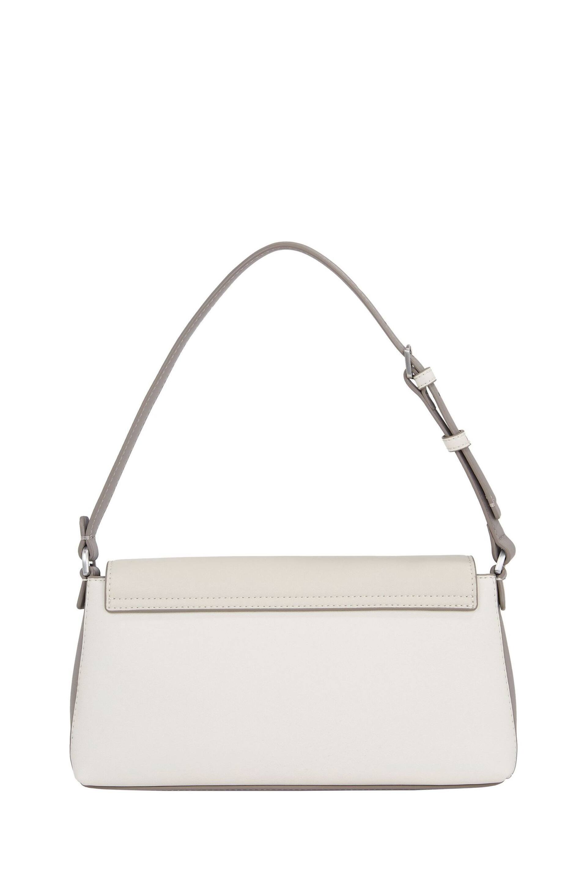 Calvin Klein White Must Shoulder Bag - Image 2 of 4