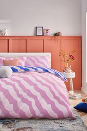 Blue/Pink Reversible Bright Wave with Pipe Edge Duvet Cover and Pillowcase Set - Image 2 of 3