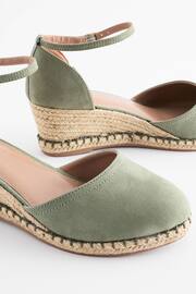 Sand Extra Wide Fit Forever Comfort® Closed Toe Wedges - Image 4 of 6