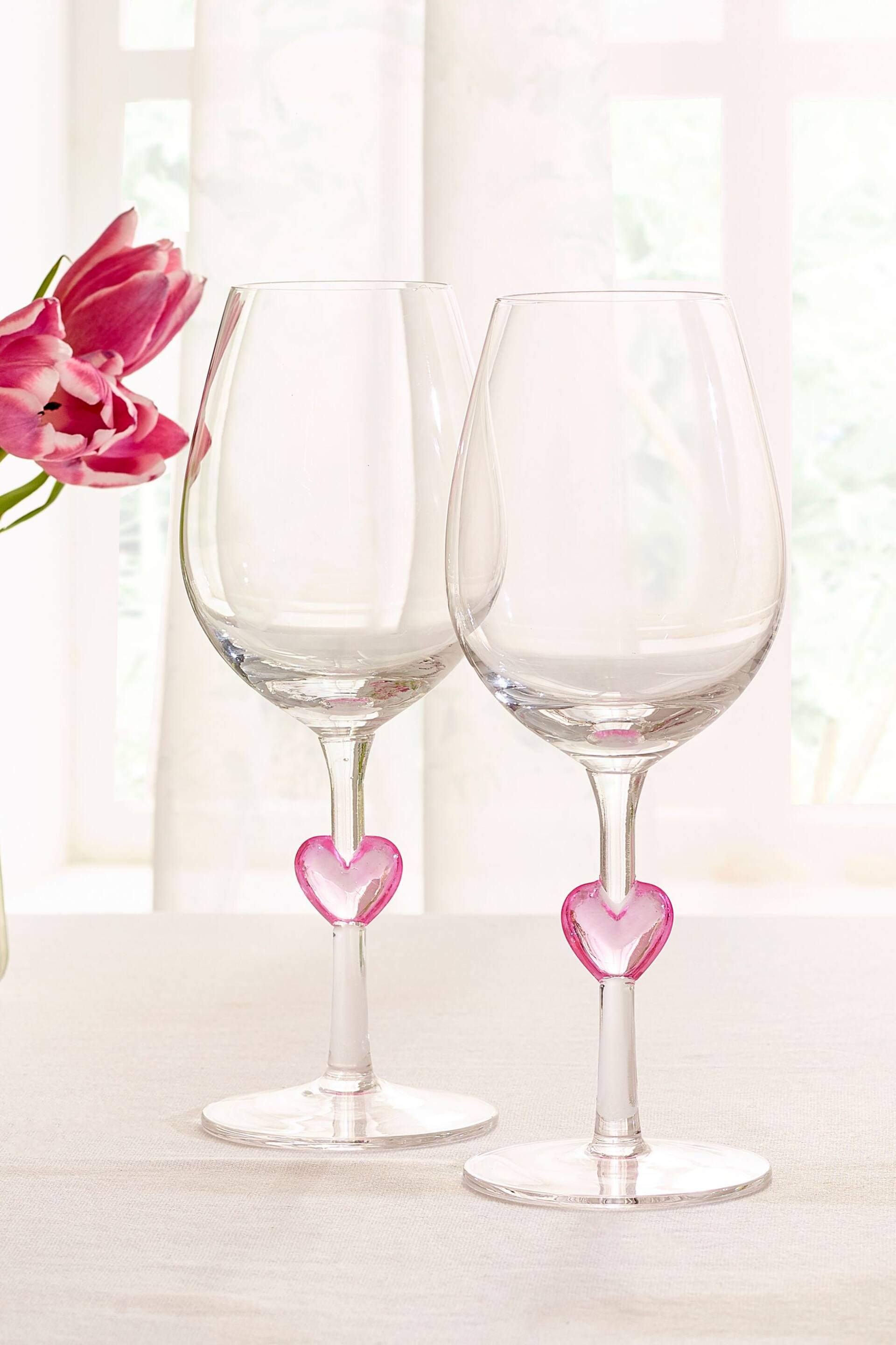 Set of 2 Clear Heart Stem Wine Glasses - Image 2 of 4