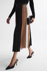 Reiss Black/Camel Ava Colourblock Pleated Midi Skirt - Image 3 of 5