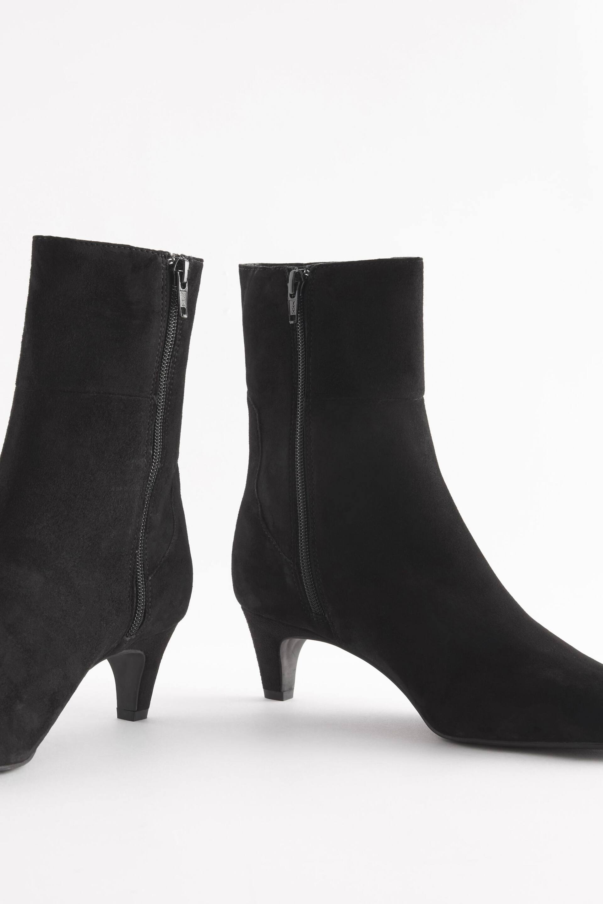 Black Regular/Wide Fit Chisel Toe Chelsea Ankle Boots - Image 7 of 7
