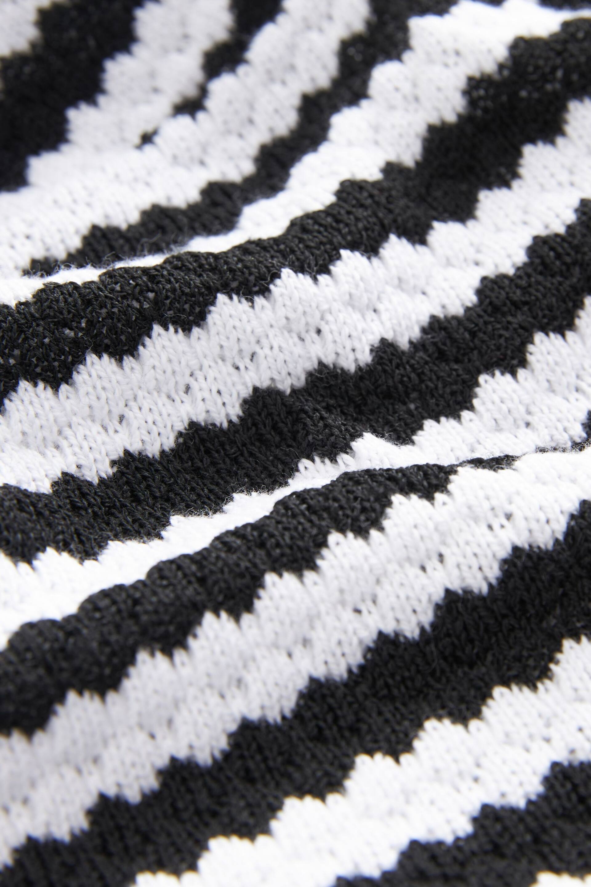 Black/White Twist Front Crochet Top - Image 6 of 6